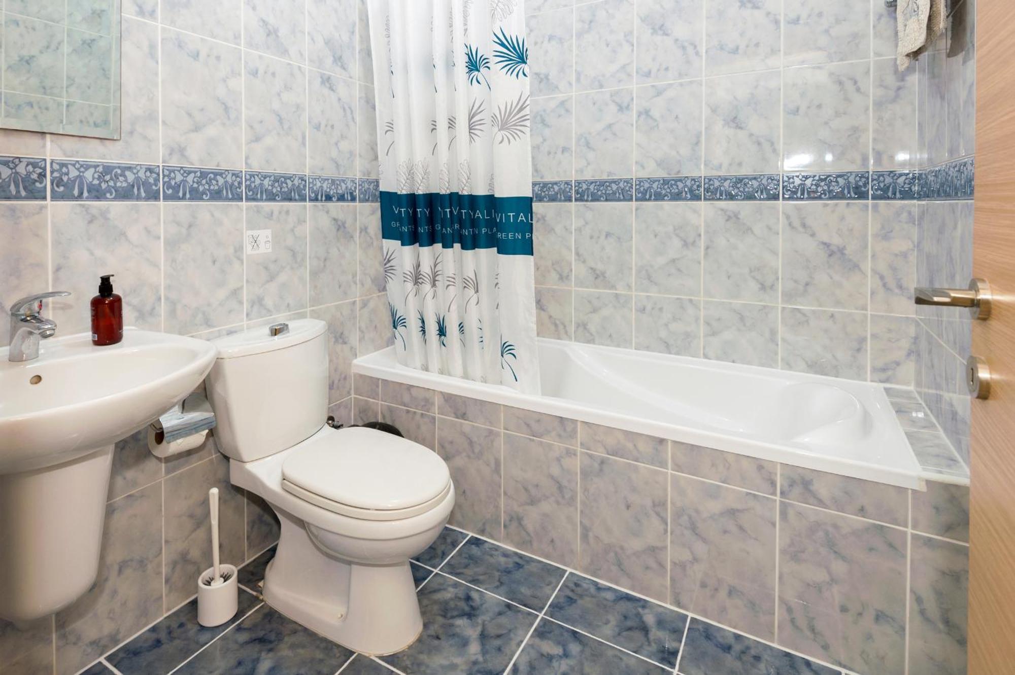 Apartment Sea View Apt*spacious Balcony*200m To The *
