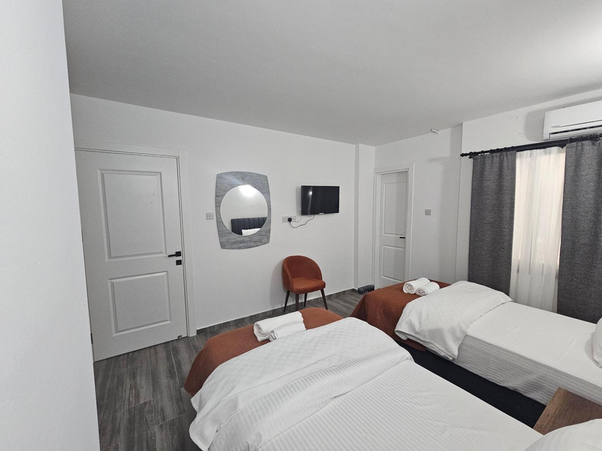 Inn Cyprus Harbour Kyrenia (Northern Cyprus)