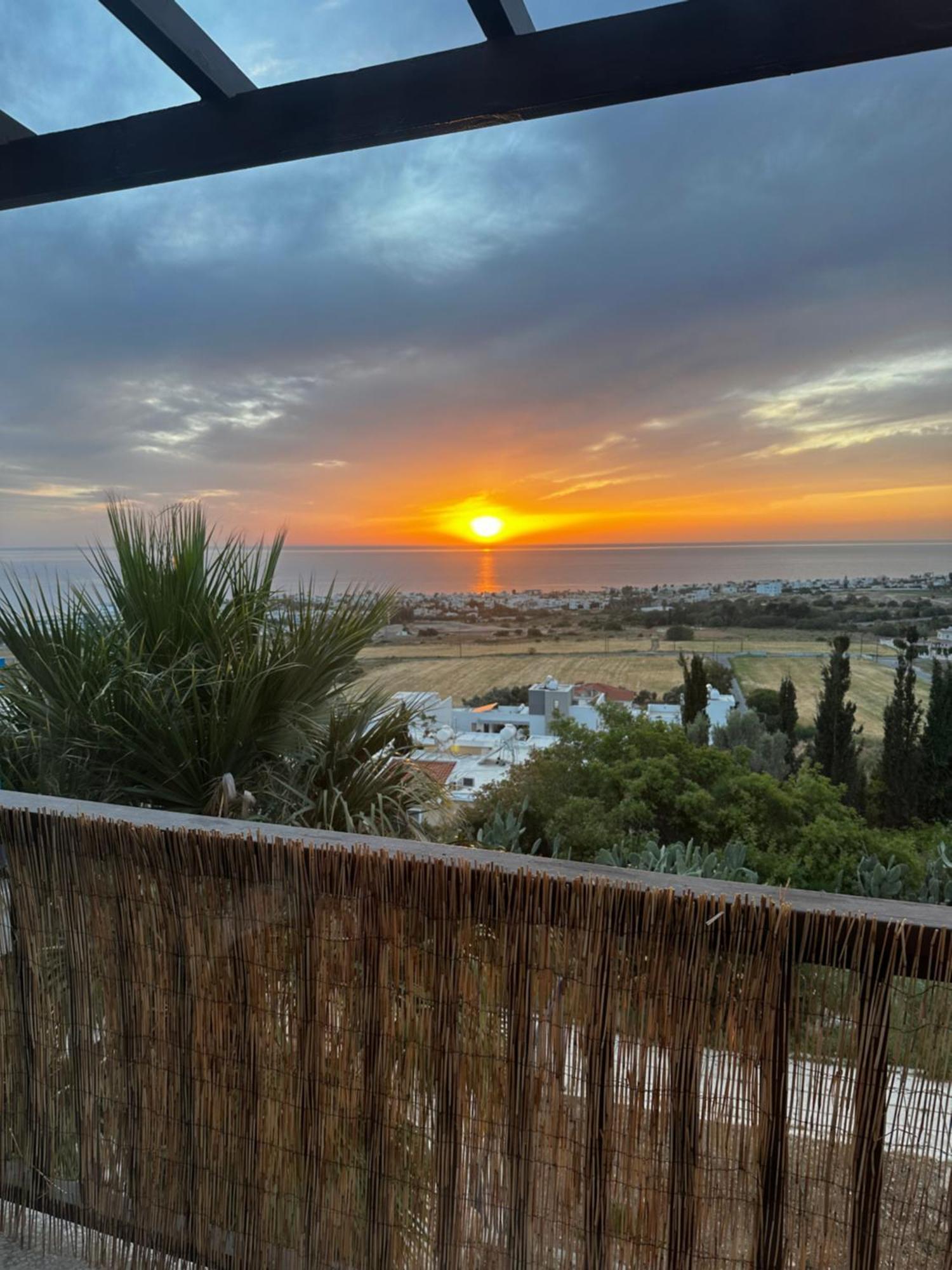 Two Bedroom Sea View Townhouse-villa Libellula Holiday home Klorakas