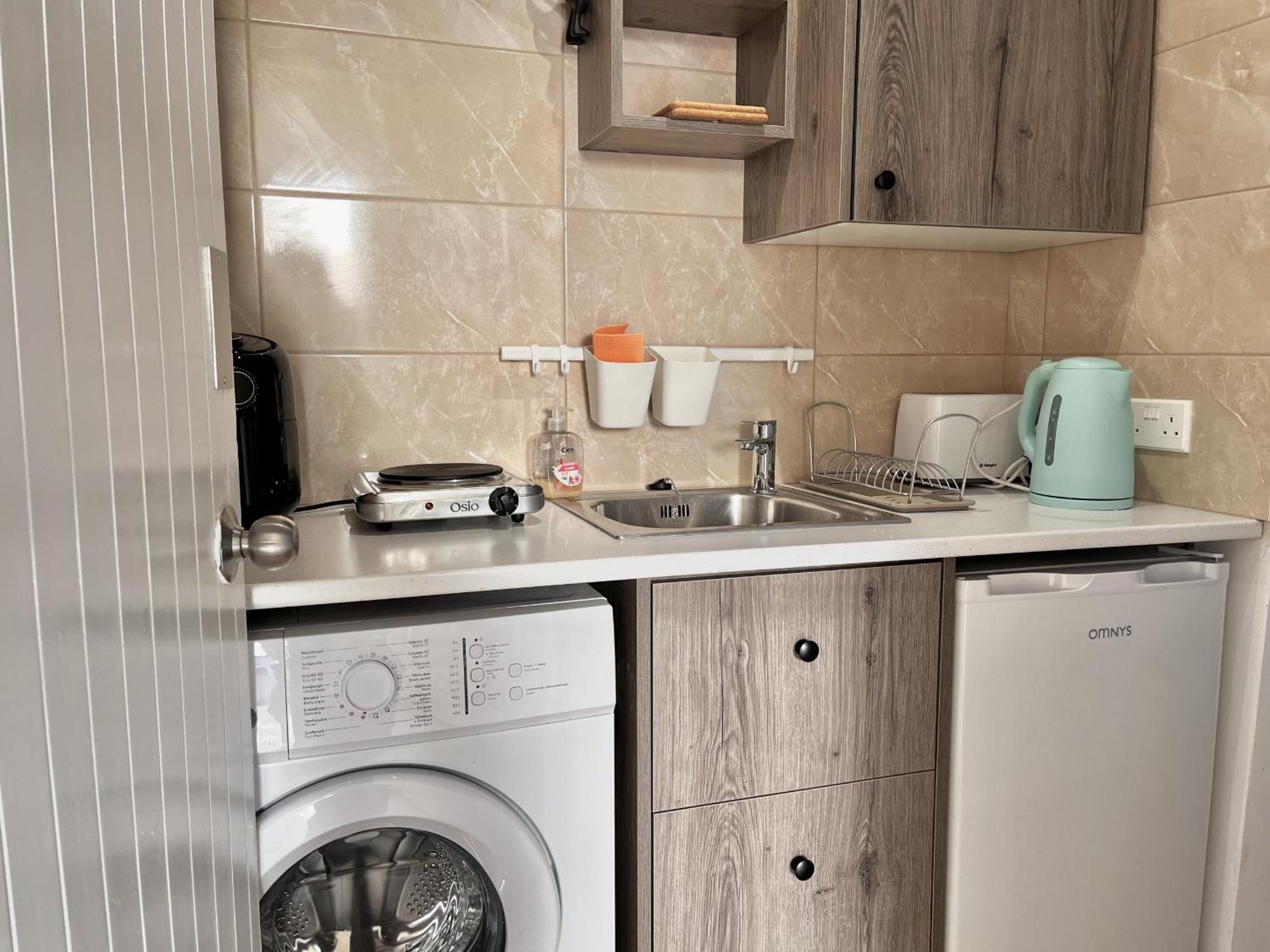 Nissi Chrysland Apartment