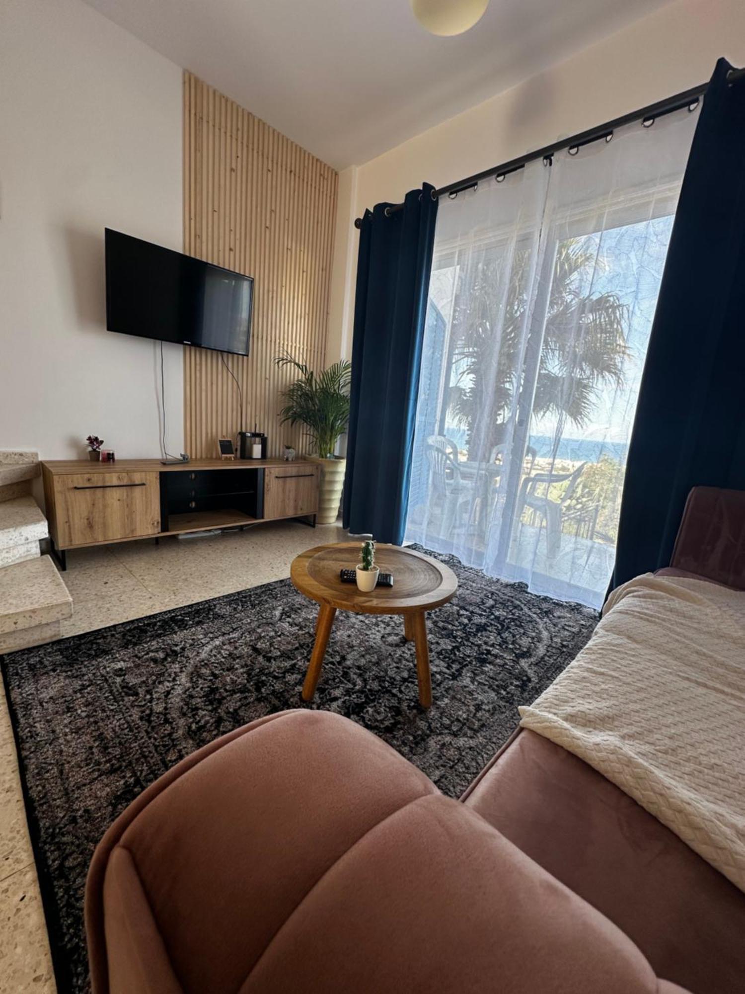 Two Bedroom Sea View Townhouse-villa Libellula Holiday home Klorakas
