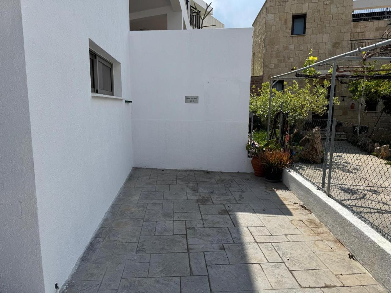 Sea Breeze Panoramic Ocean View Apartment *