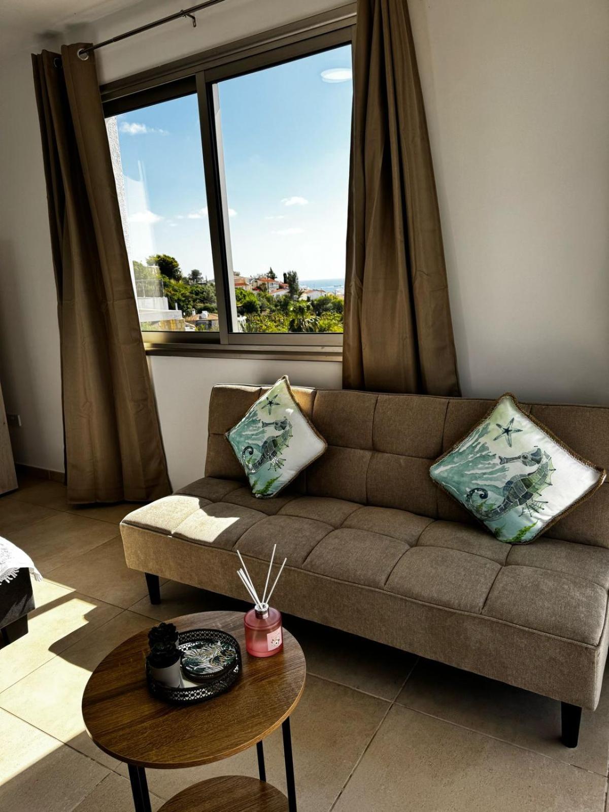 Sea Breeze Panoramic Ocean View *