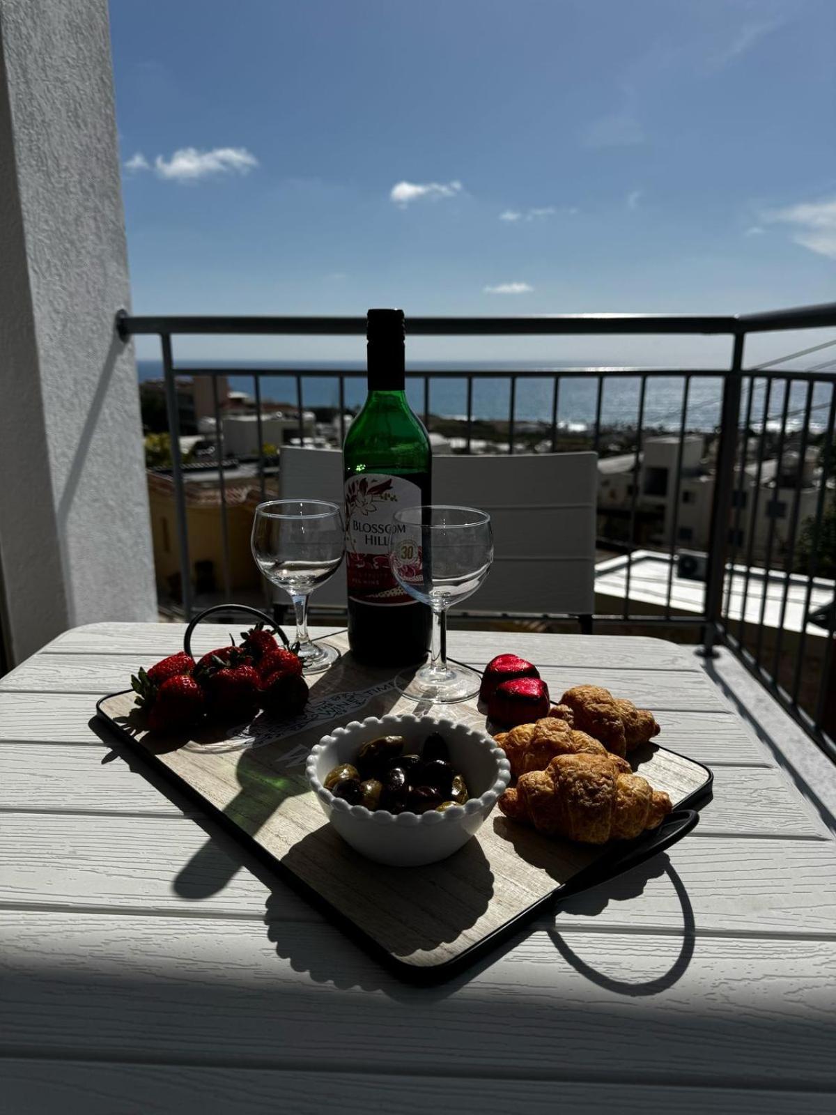 Sea Breeze Panoramic Ocean View * Kissonerga