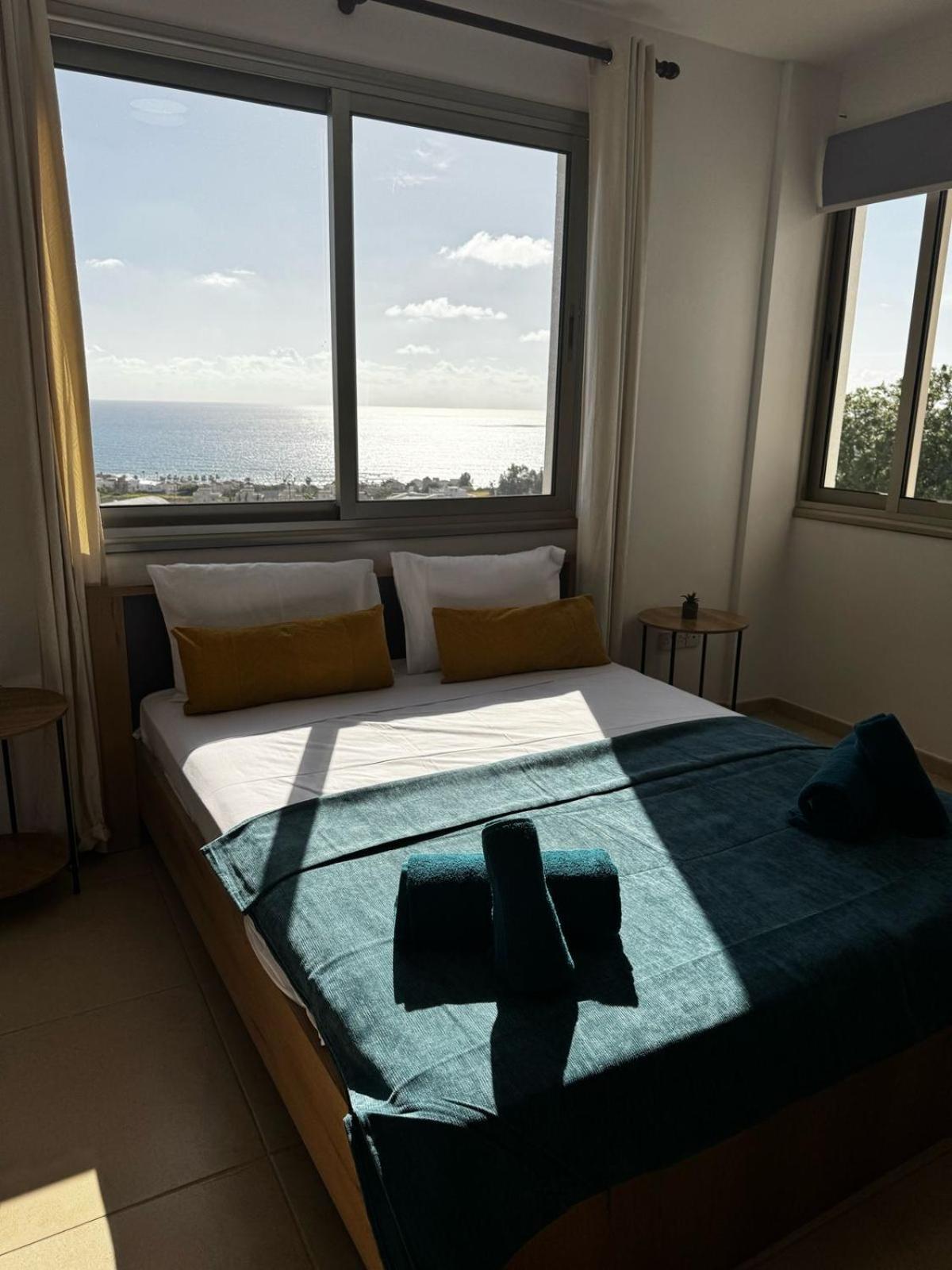 Apartment Sea Breeze Panoramic Ocean View