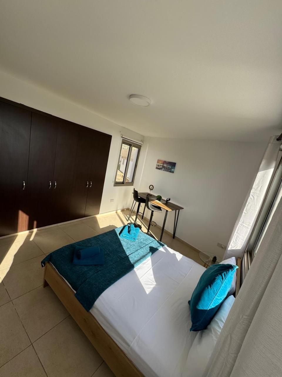 Apartment Sea Breeze Panoramic Ocean View *