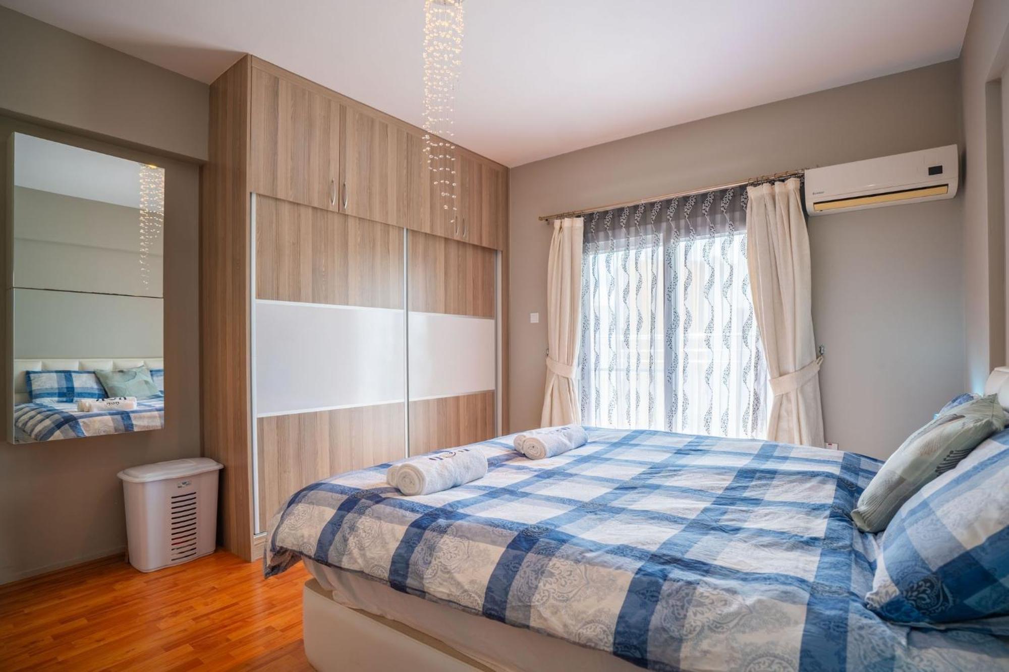 Charming In Iskele, Cyprus With Incredible View Apartment *
