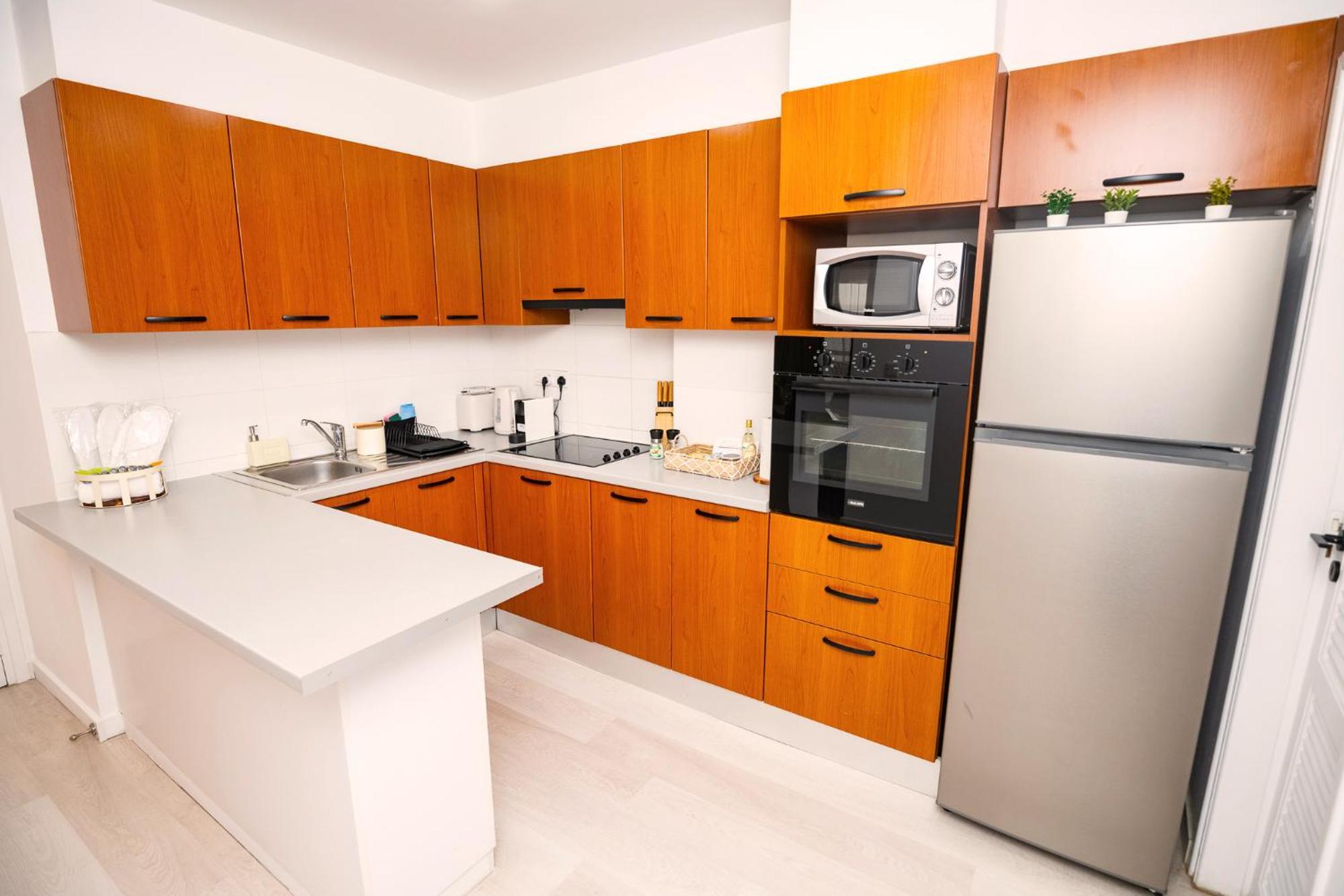 Lazuli Sea View Beachfront Ap 21