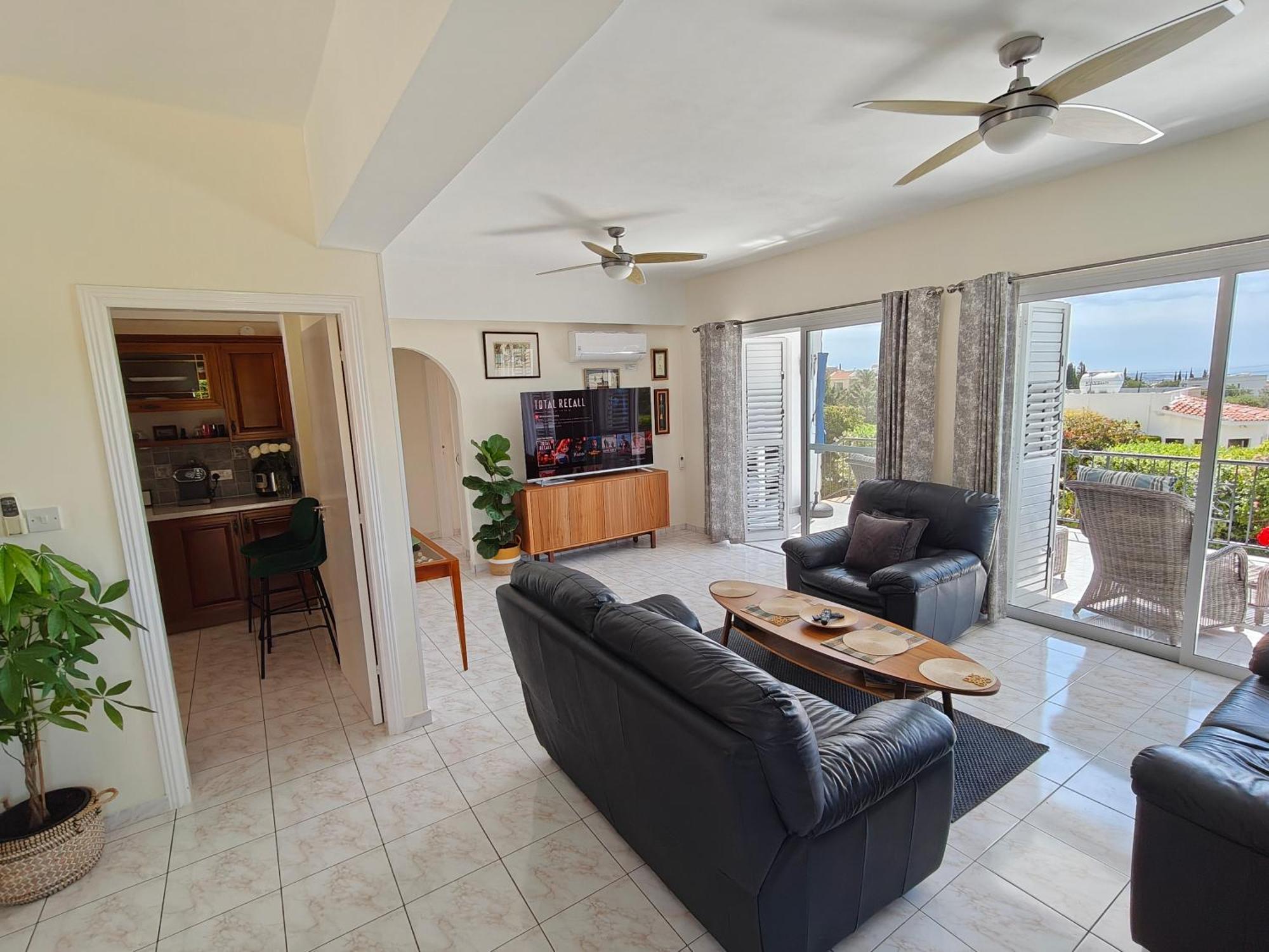 Holiday: Seafront Retreat With Pool In Paphos * Peyia