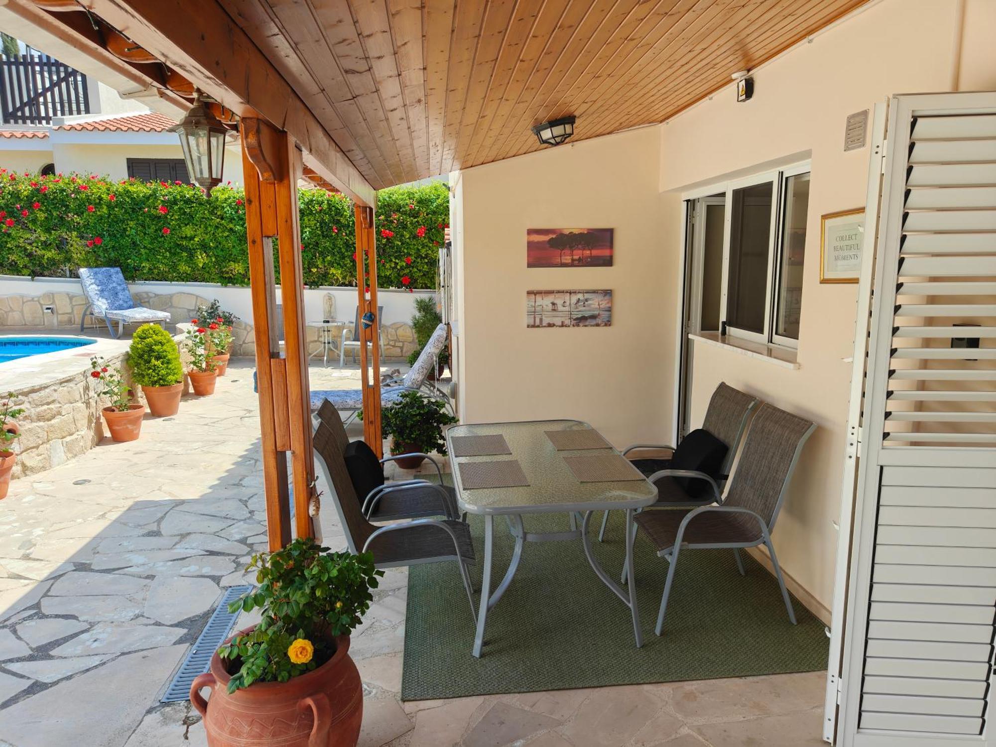 Holiday: Seafront Retreat With Pool In Paphos Villa