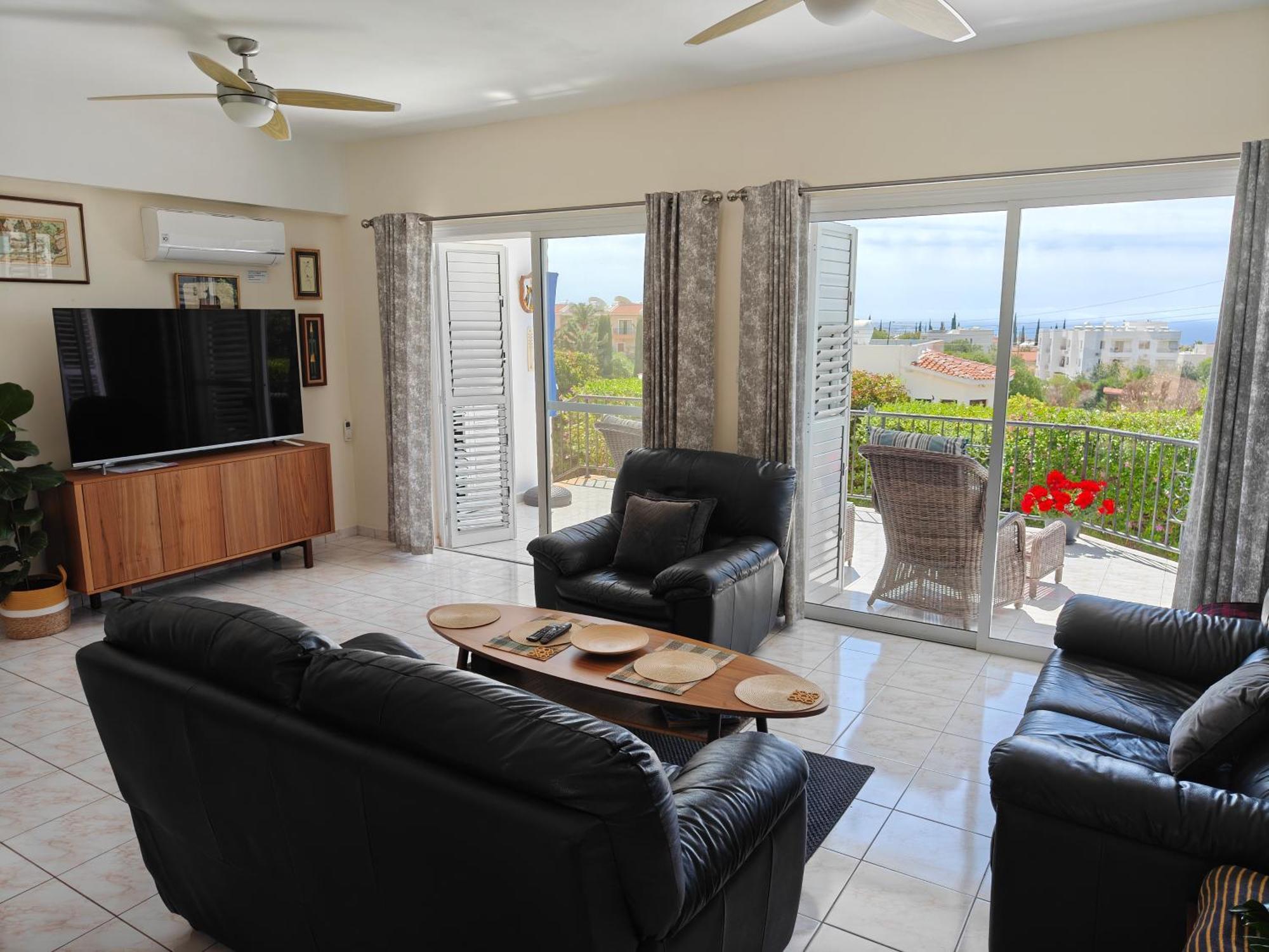 Villa Holiday: Seafront Retreat With Pool In Paphos *
