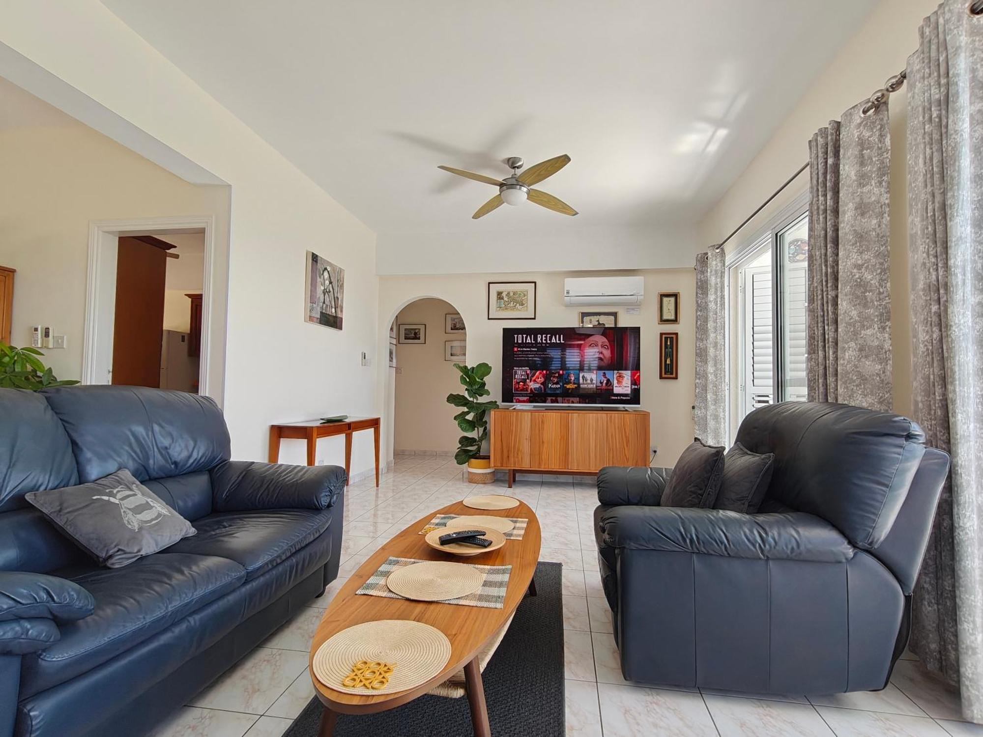 Holiday: Seafront Retreat With Pool In Paphos Peyia