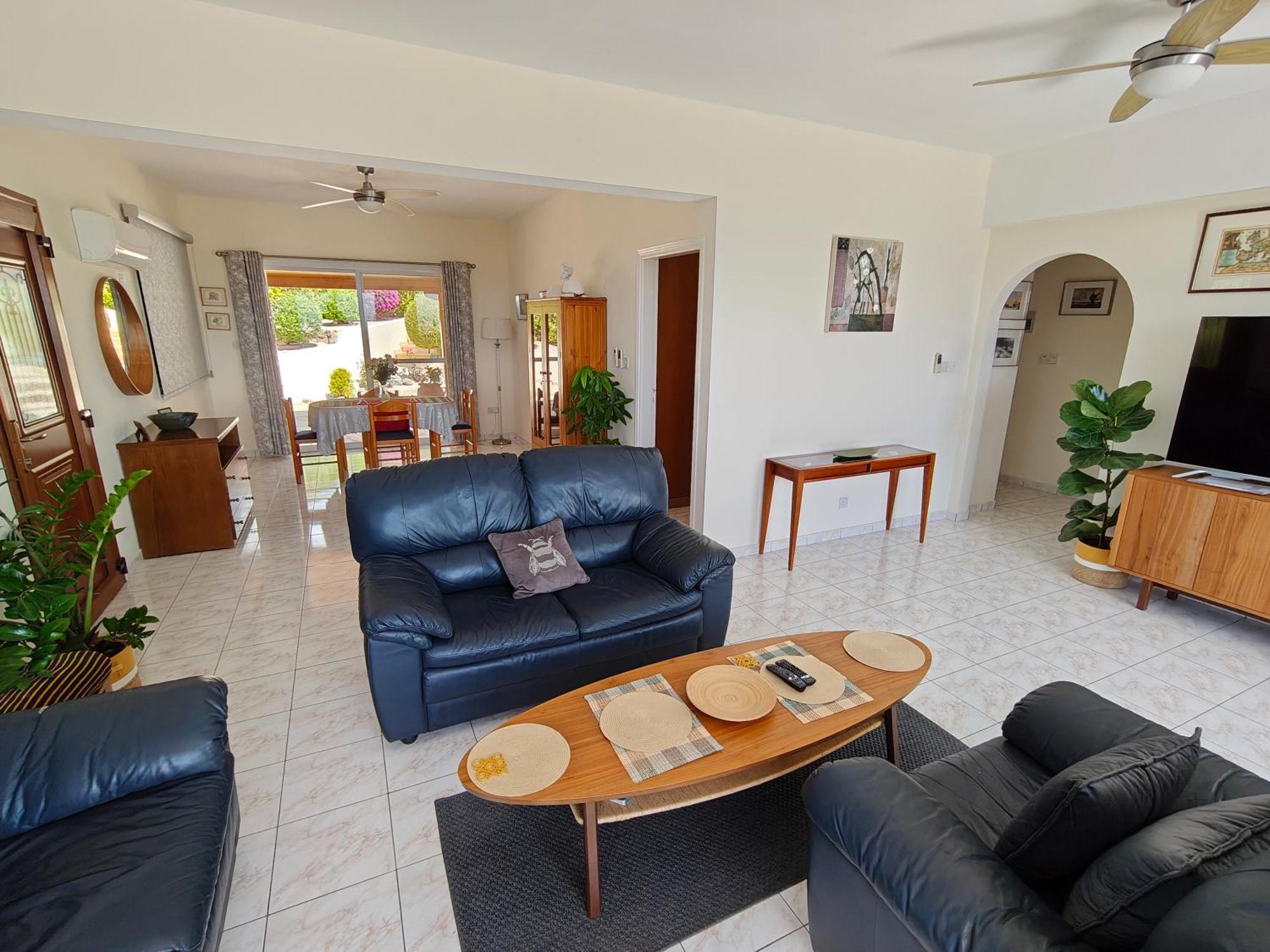 Holiday: Seafront Retreat With Pool In Paphos Villa *