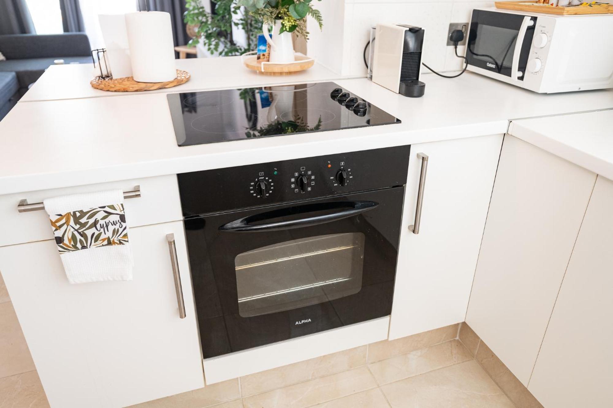 Apartment Quattro Beachfront Sea View Ap 34 Larnaca