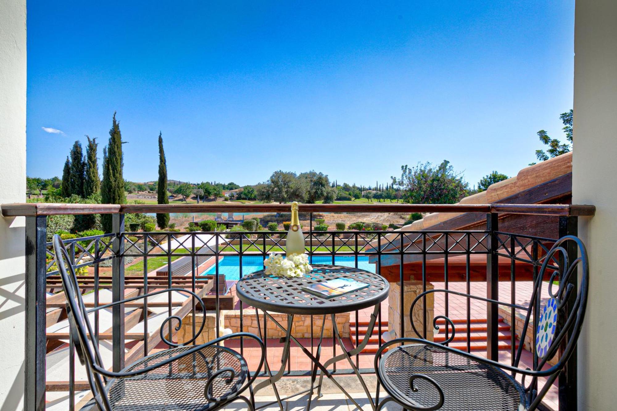 3 Bedroom Villa Limni With Private Pool And Gardens, Aphrodite Hills Resort Villa Kouklia