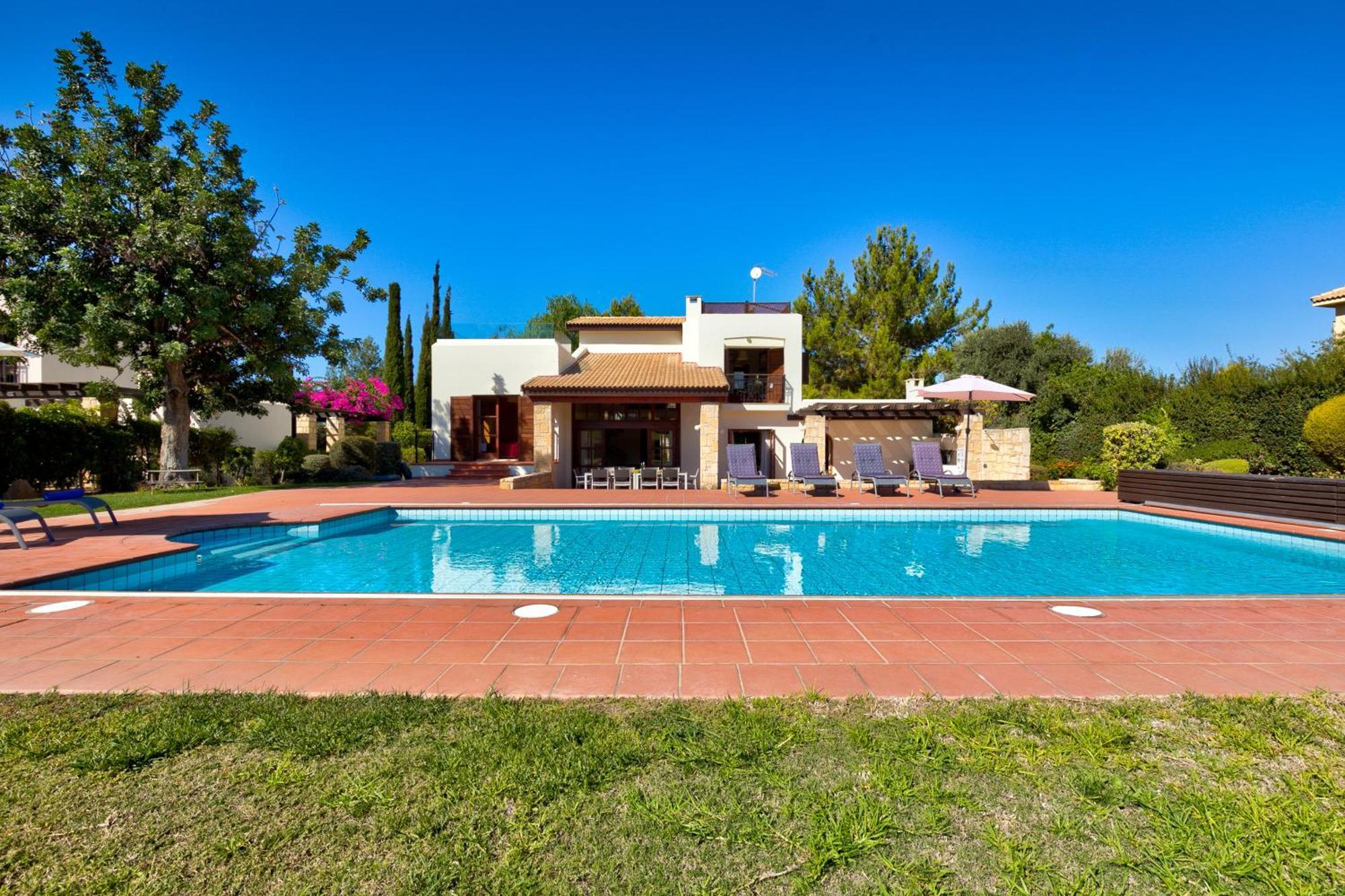 3 Bedroom Villa Limni With Private Pool And Gardens, Aphrodite Hills Resort *