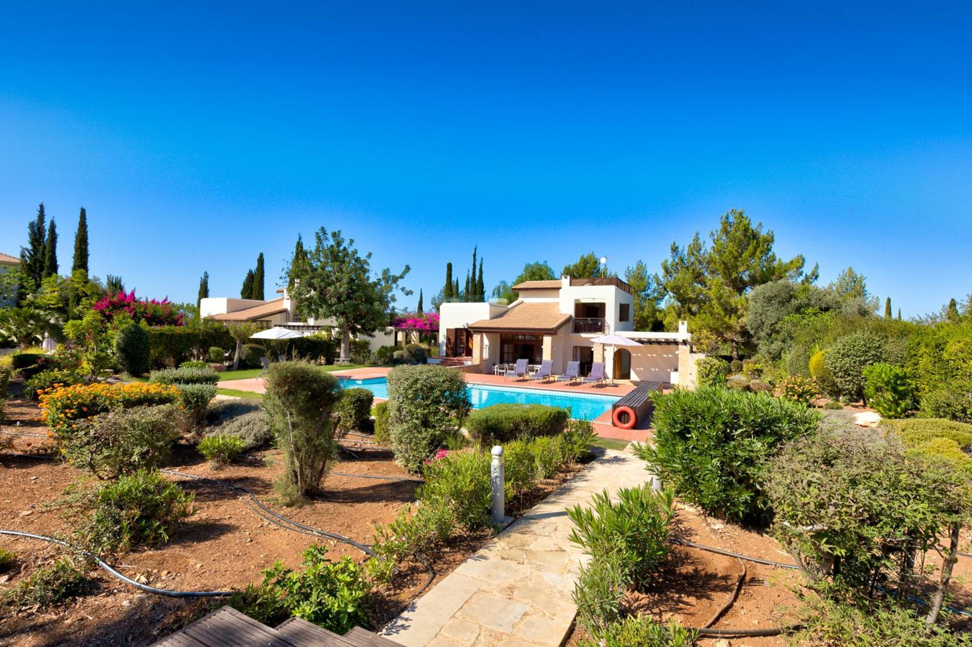 3 Bedroom Villa Limni With Private Pool And Gardens, Aphrodite Hills Resort