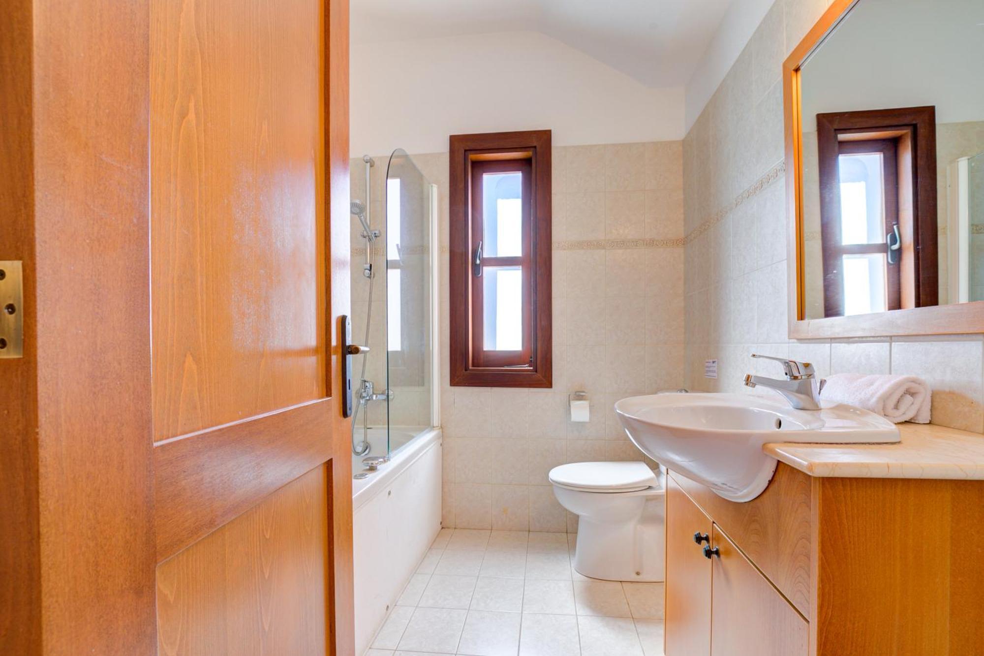 3 Bedroom Villa Limni With Private Pool And Gardens, Aphrodite Hills Resort Villa *