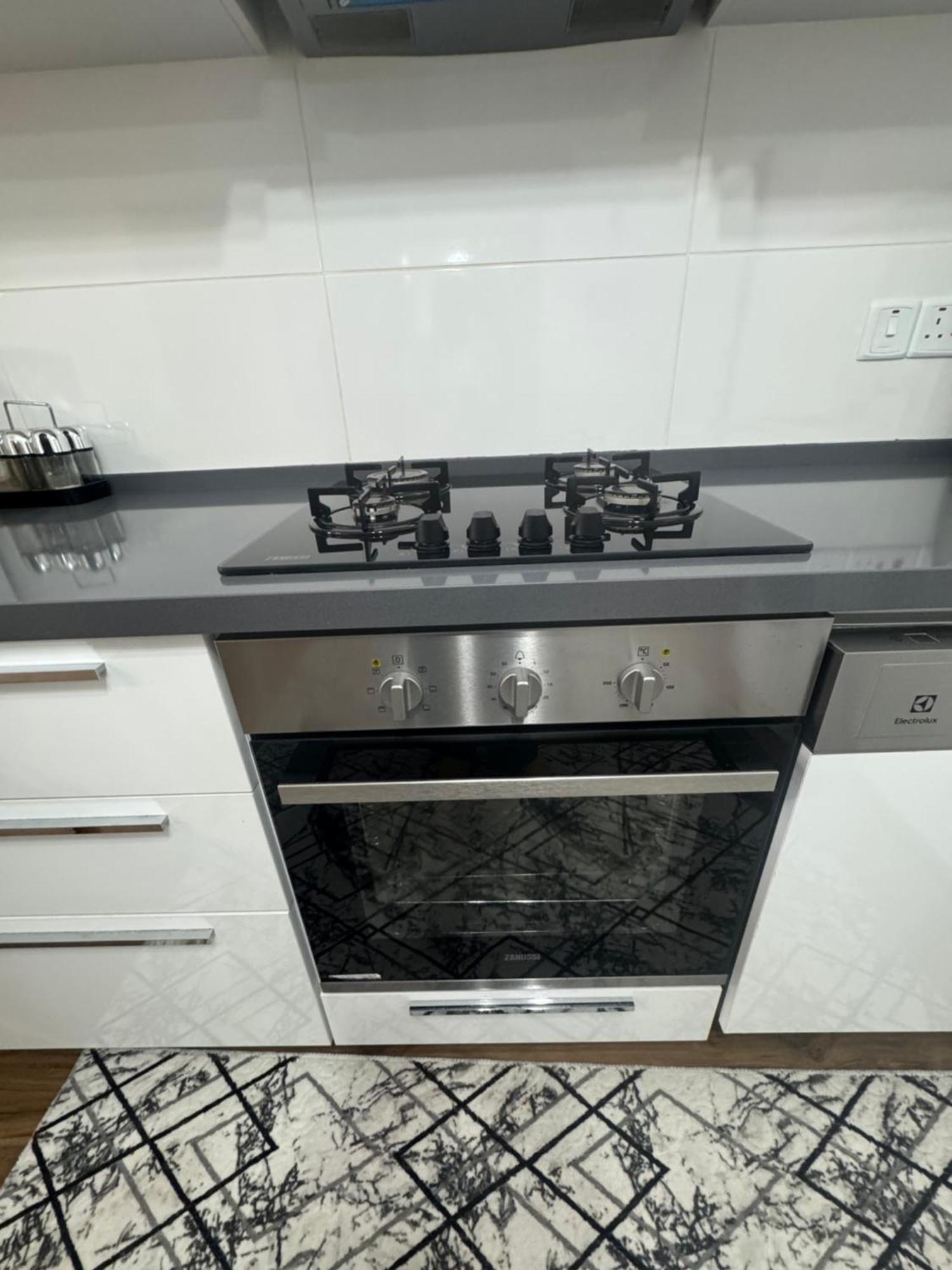 Caesar & - With 2 Bedroom - Aurelius Apartment *