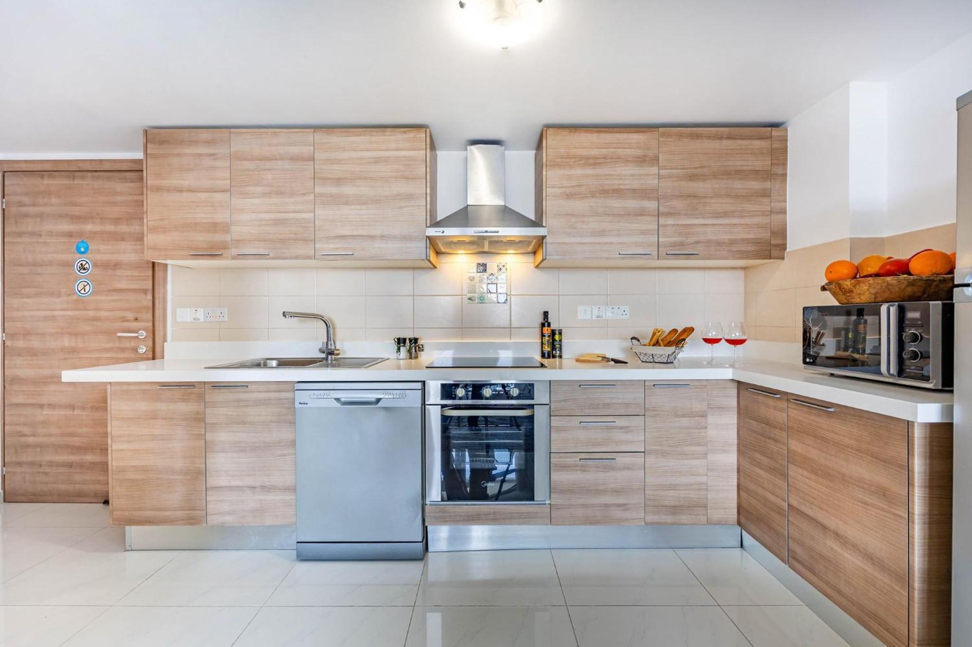 Appartement Marathon With Shared Pool *