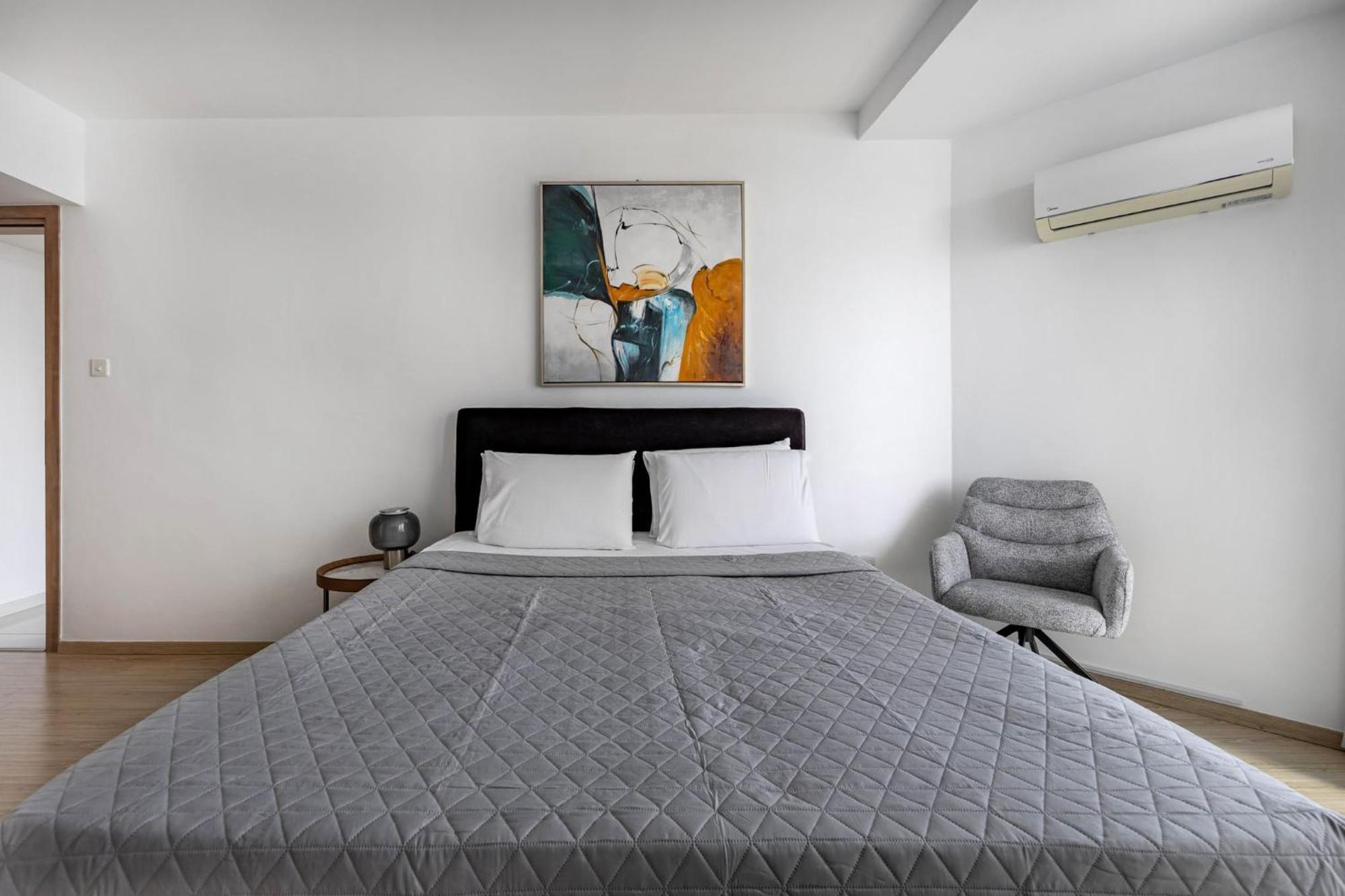 Appartement Marathon With Shared Pool