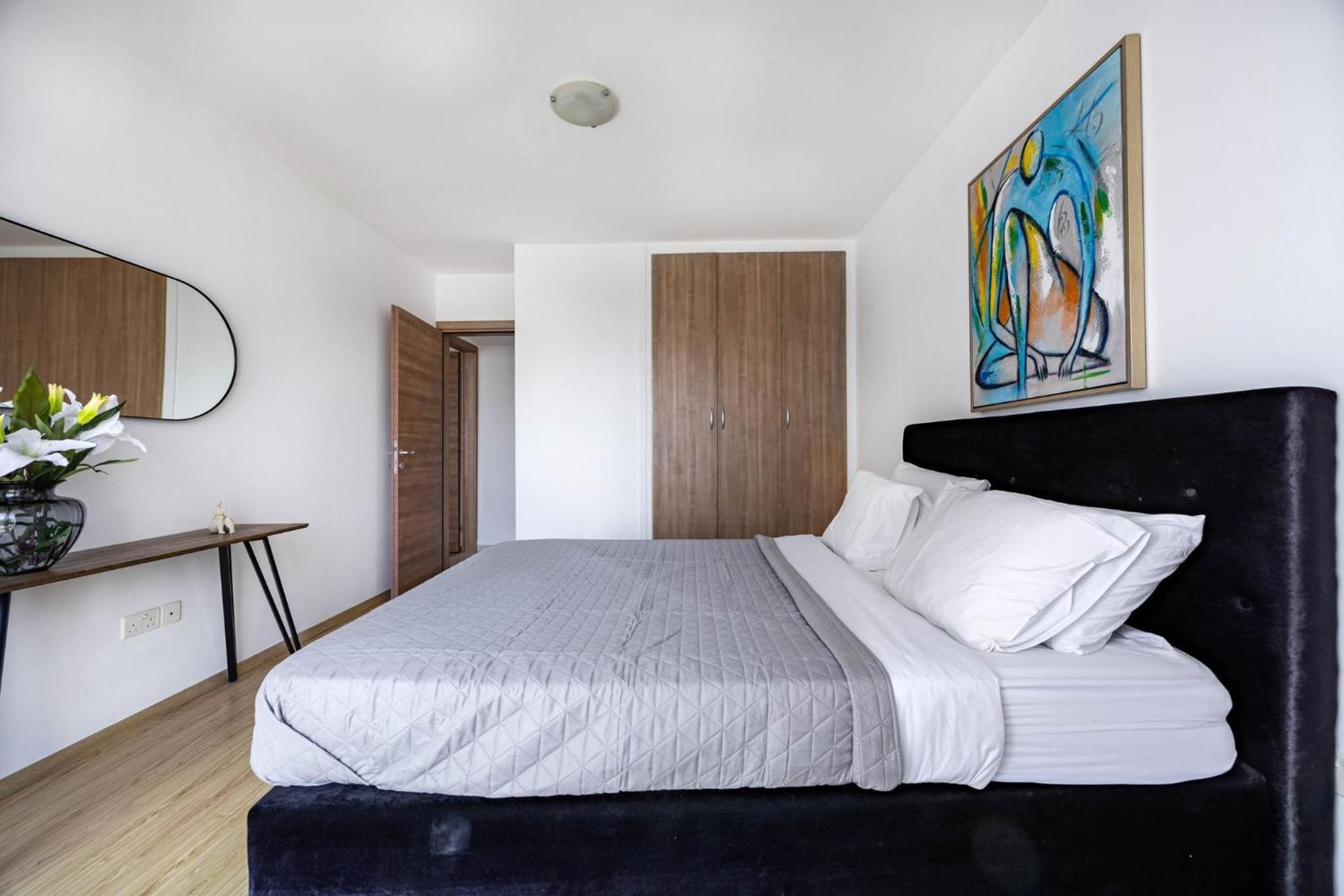 Appartement Marathon With Shared Pool *