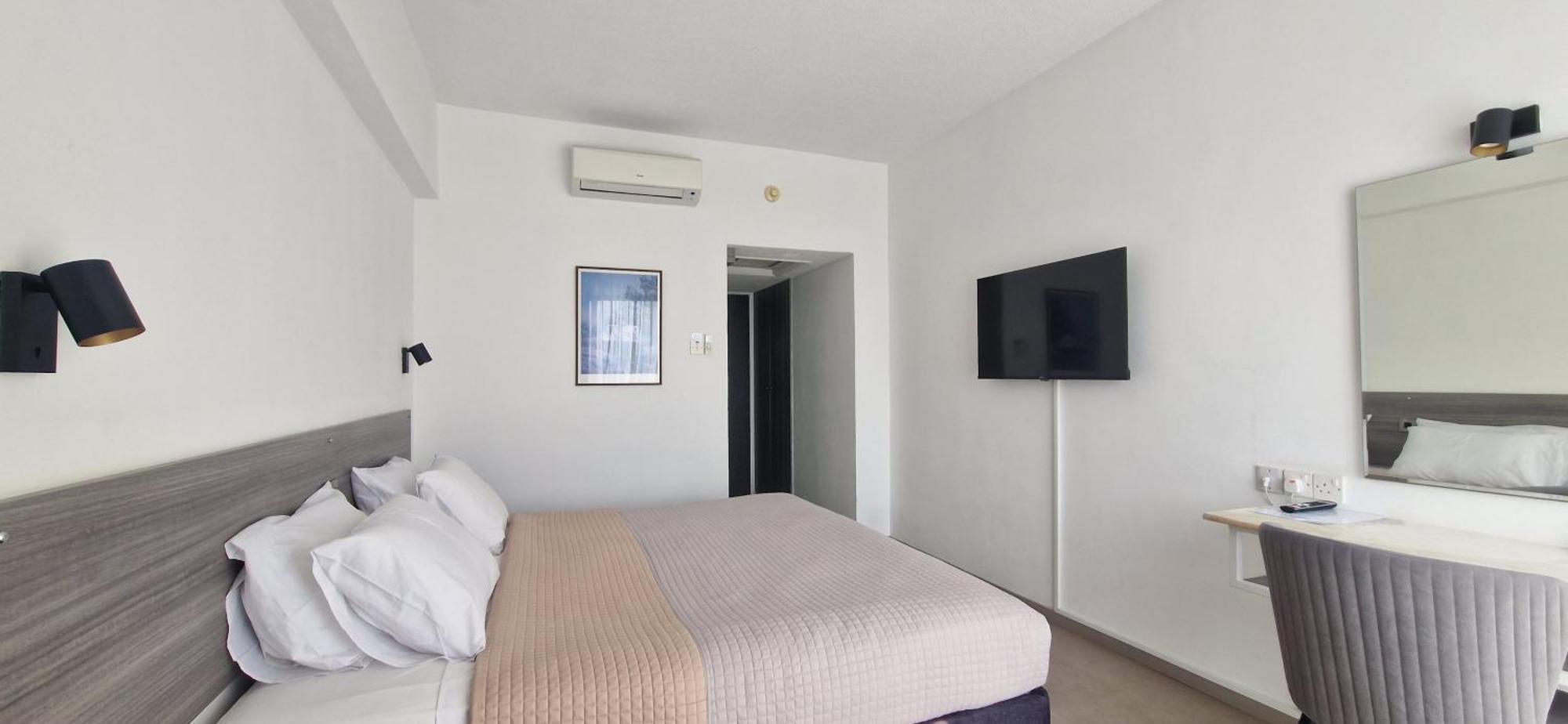 Navarria Blue Hotel 3*