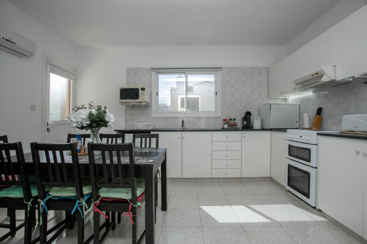The Marilouize Apartment * Peyia