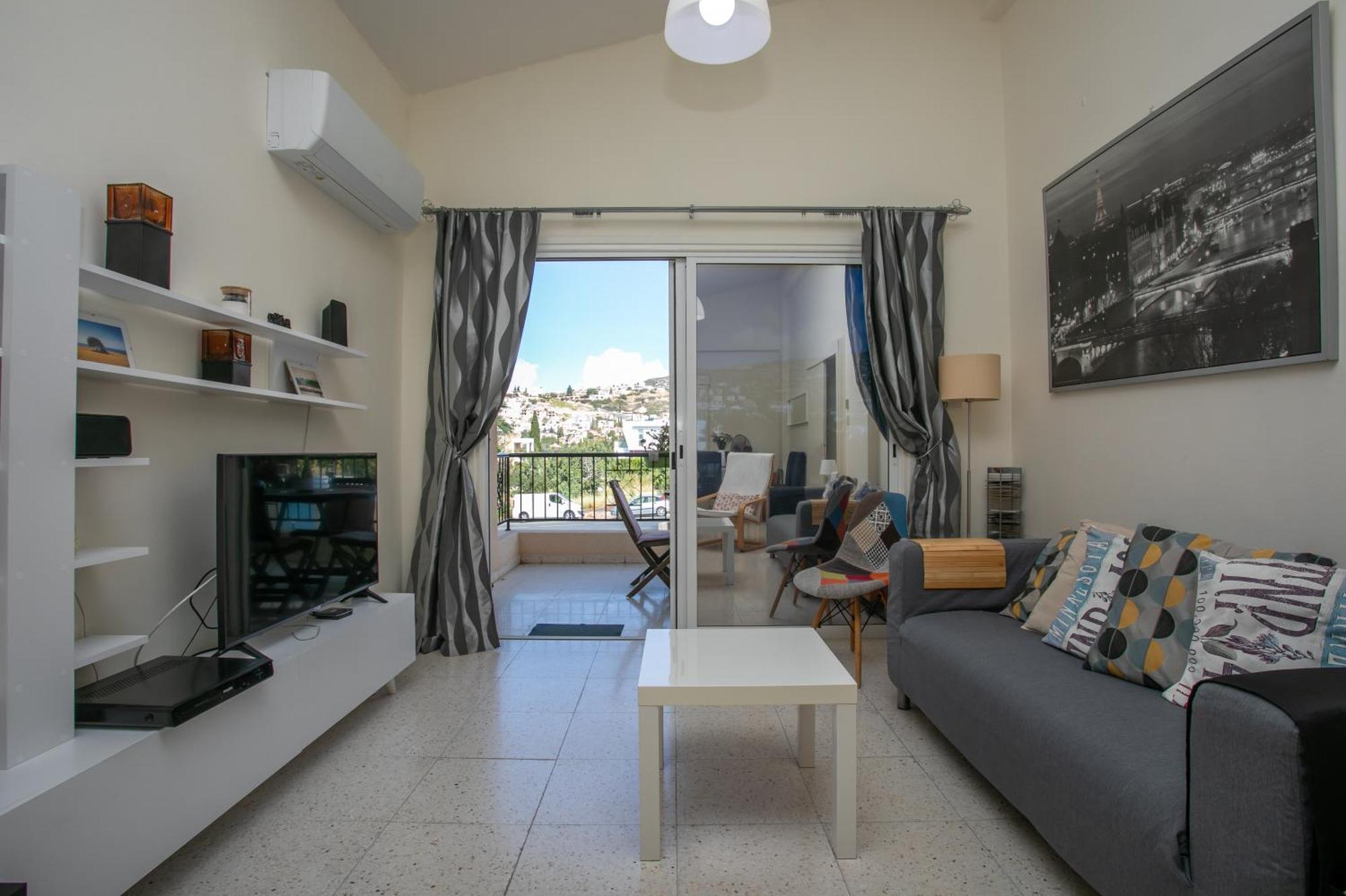 The Marilouize Apartment Peyia