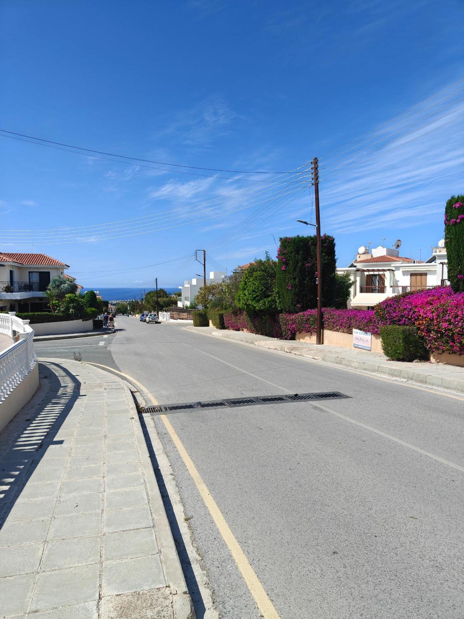 Vakantiehuis House In Eva Gardens With Pool&garden Peyia