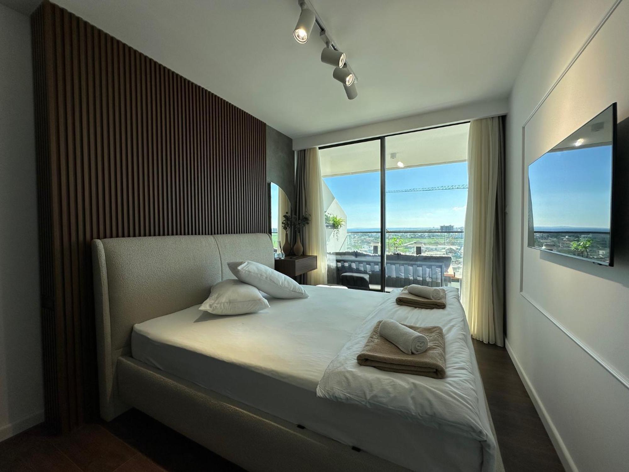 Grand Sapphire Luxury By Myguest Cyprus Apartment