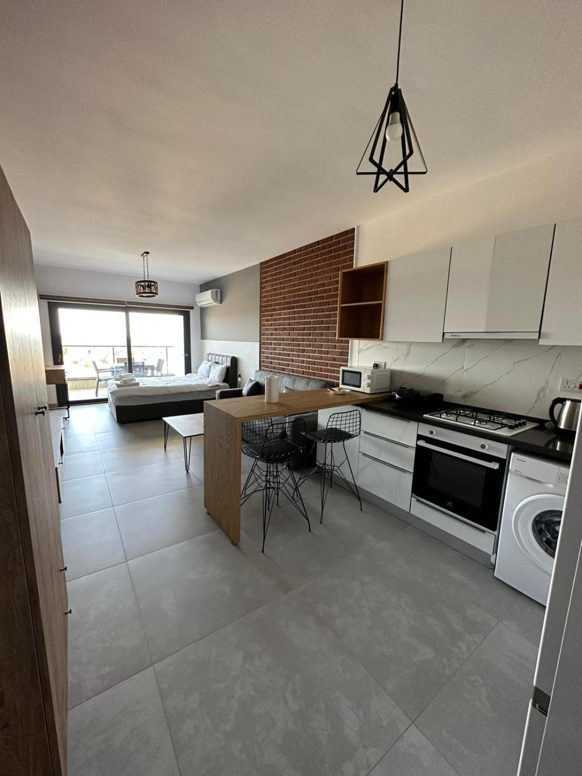 Caesar Blue Sea View Apartment *