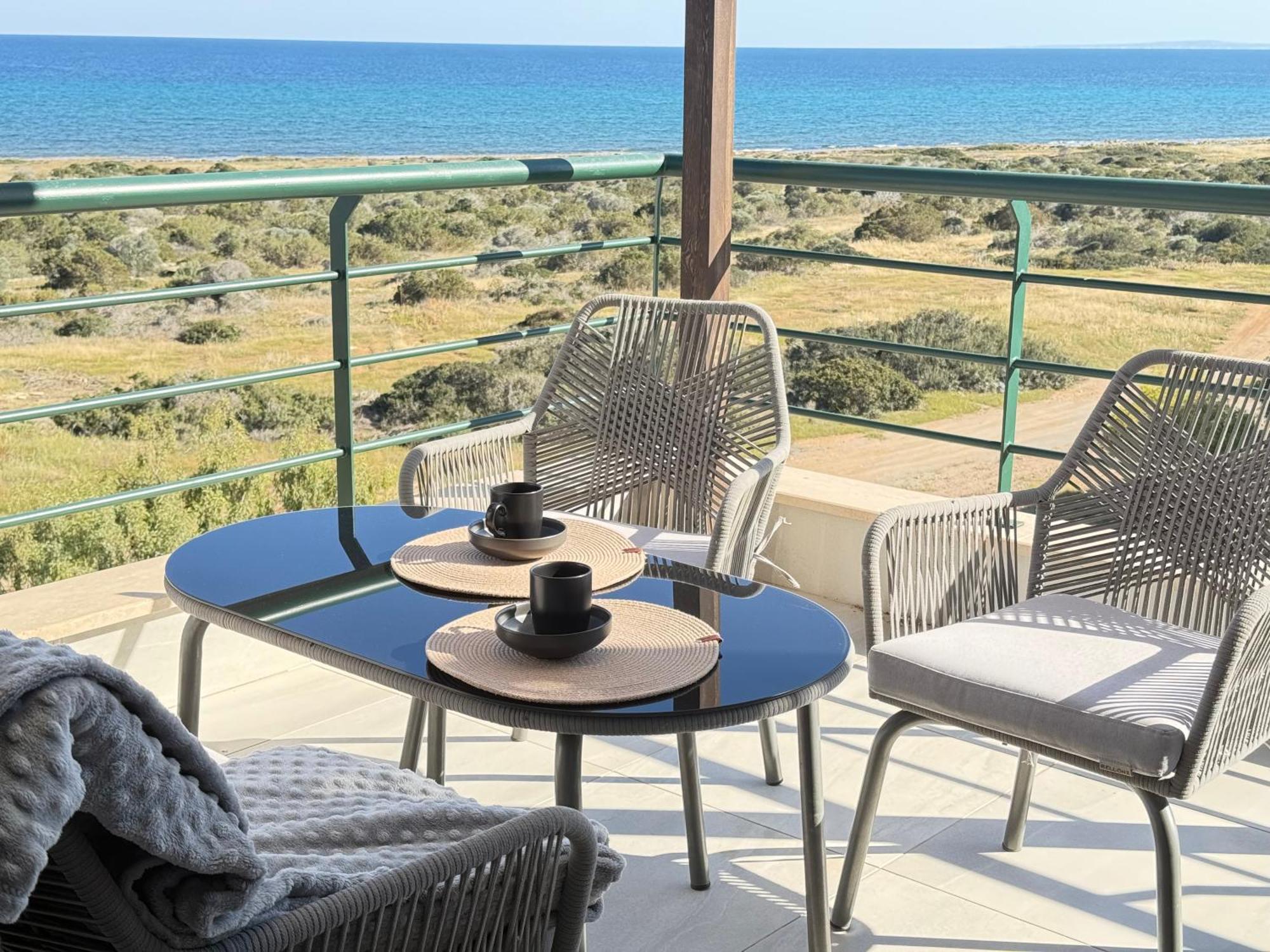 Relaxing Penthouse Suites By The Sea Vokolidha