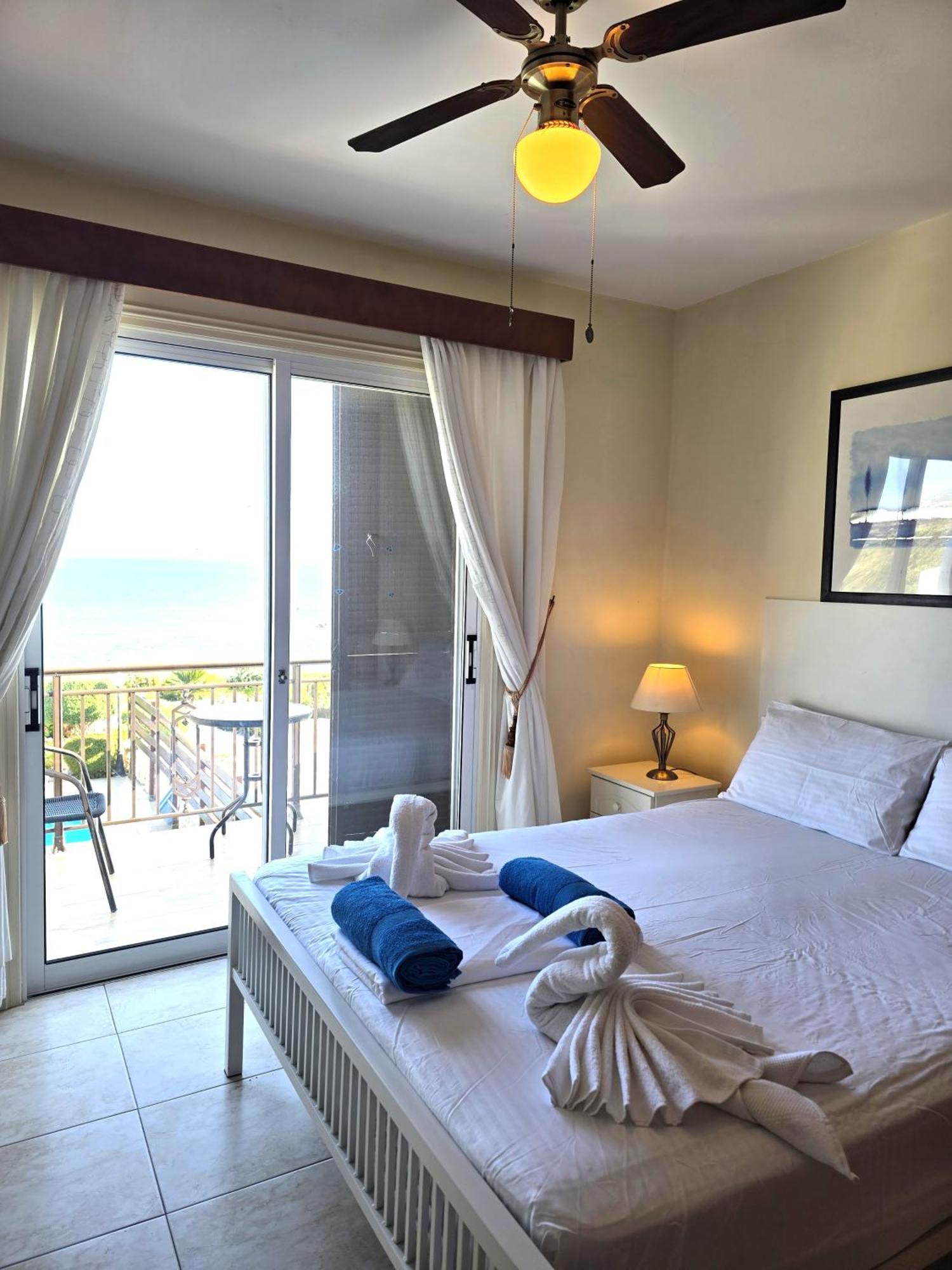 H&o Sunrise In Coral Bay! Vakantiehuis