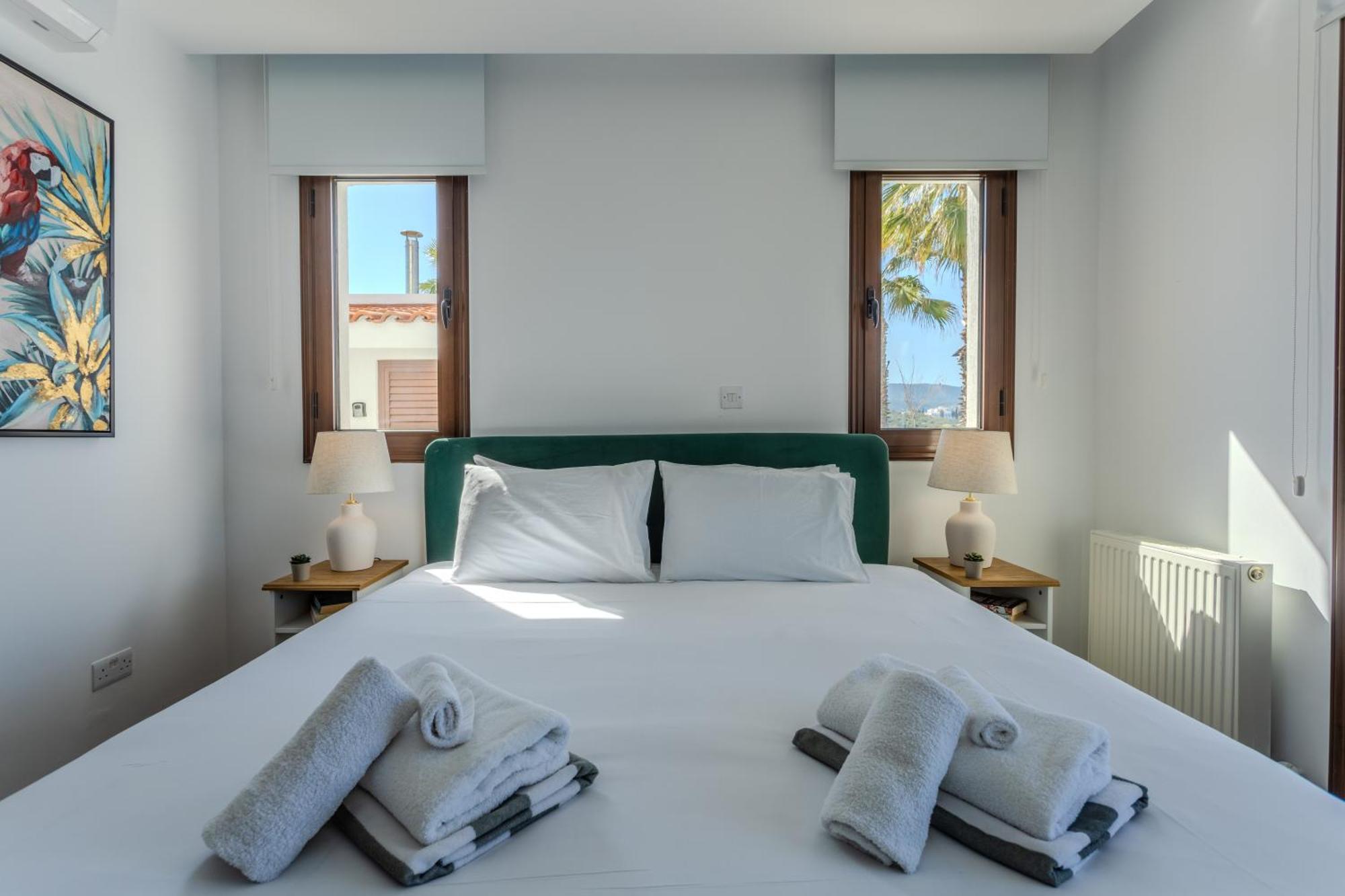 Kallisti & - A Luxury Seaside Retreat