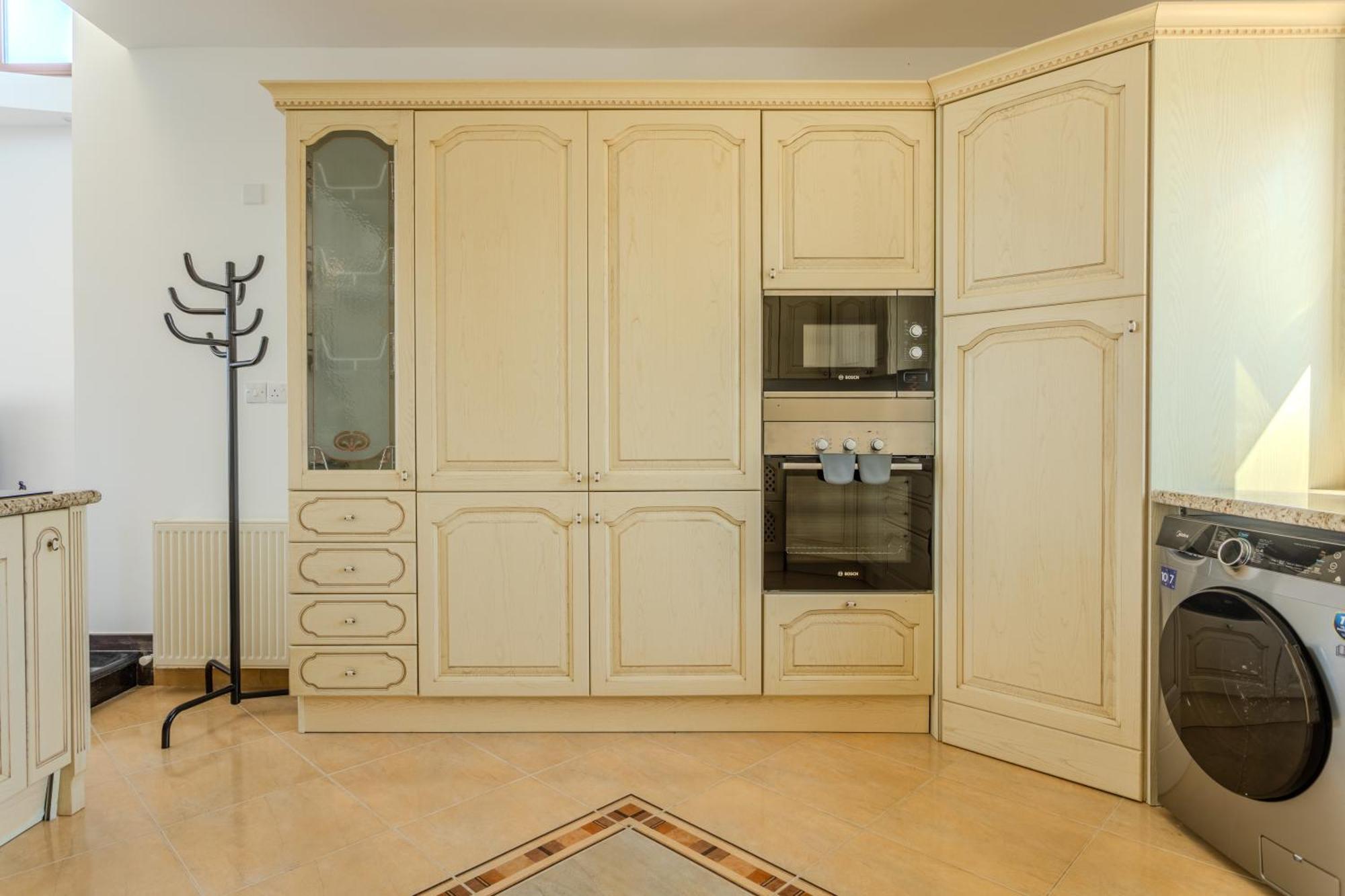 Kallisti & - A Luxury Seaside Retreat Villa