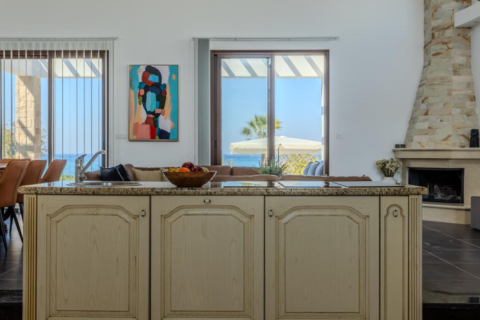 Kallisti & - A Luxury Seaside Retreat Villa *