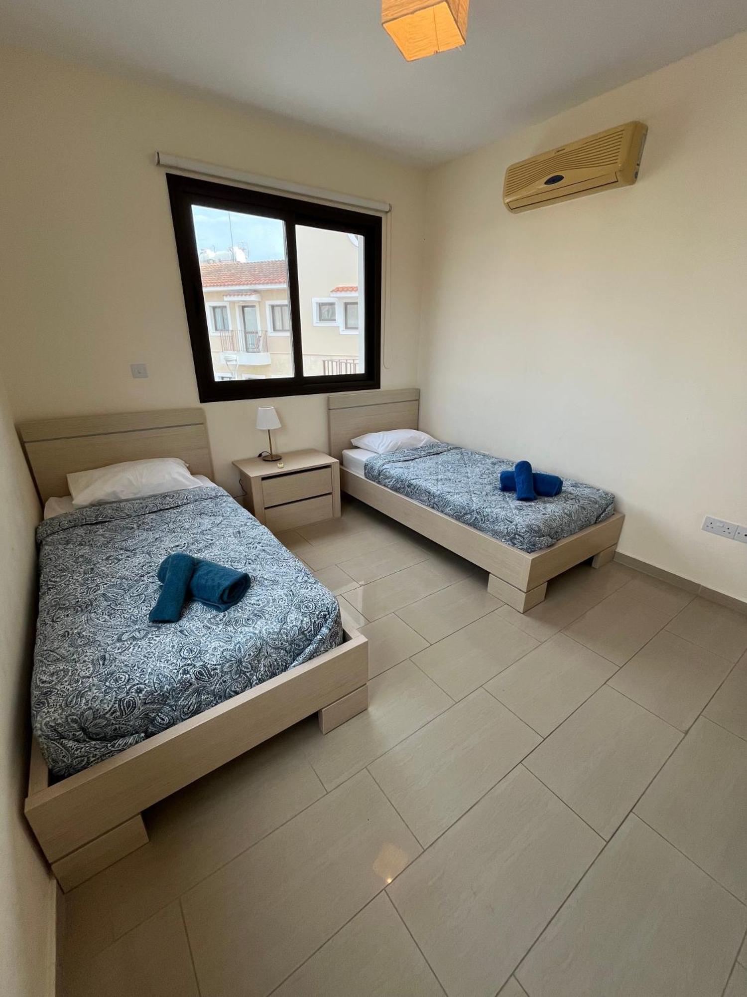 2 Bedroom Apartment, Pools, 800m To Beach, Kyklades *