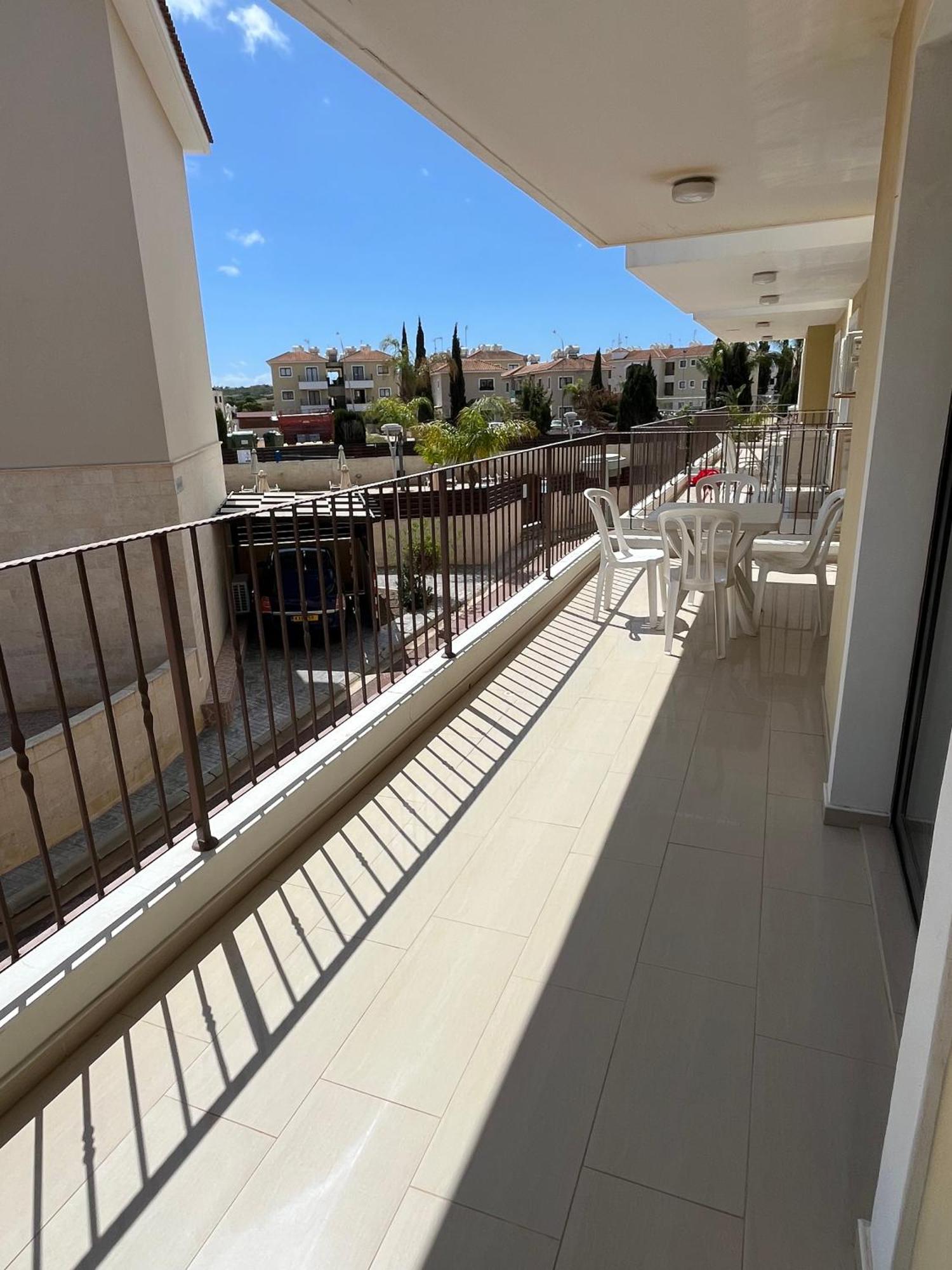 2 Bedroom Apartment, Pools, 800m To Beach, Kyklades Apartment *