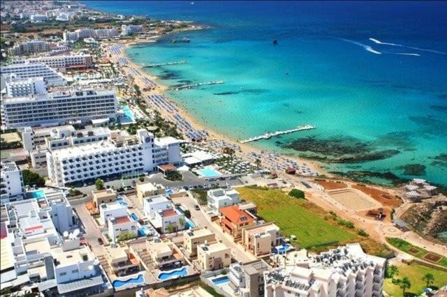 Apt Misia Enas - Modern 2 Bedroom Apartment With Sea Views - Close To Ayia Napa Square Apartment *