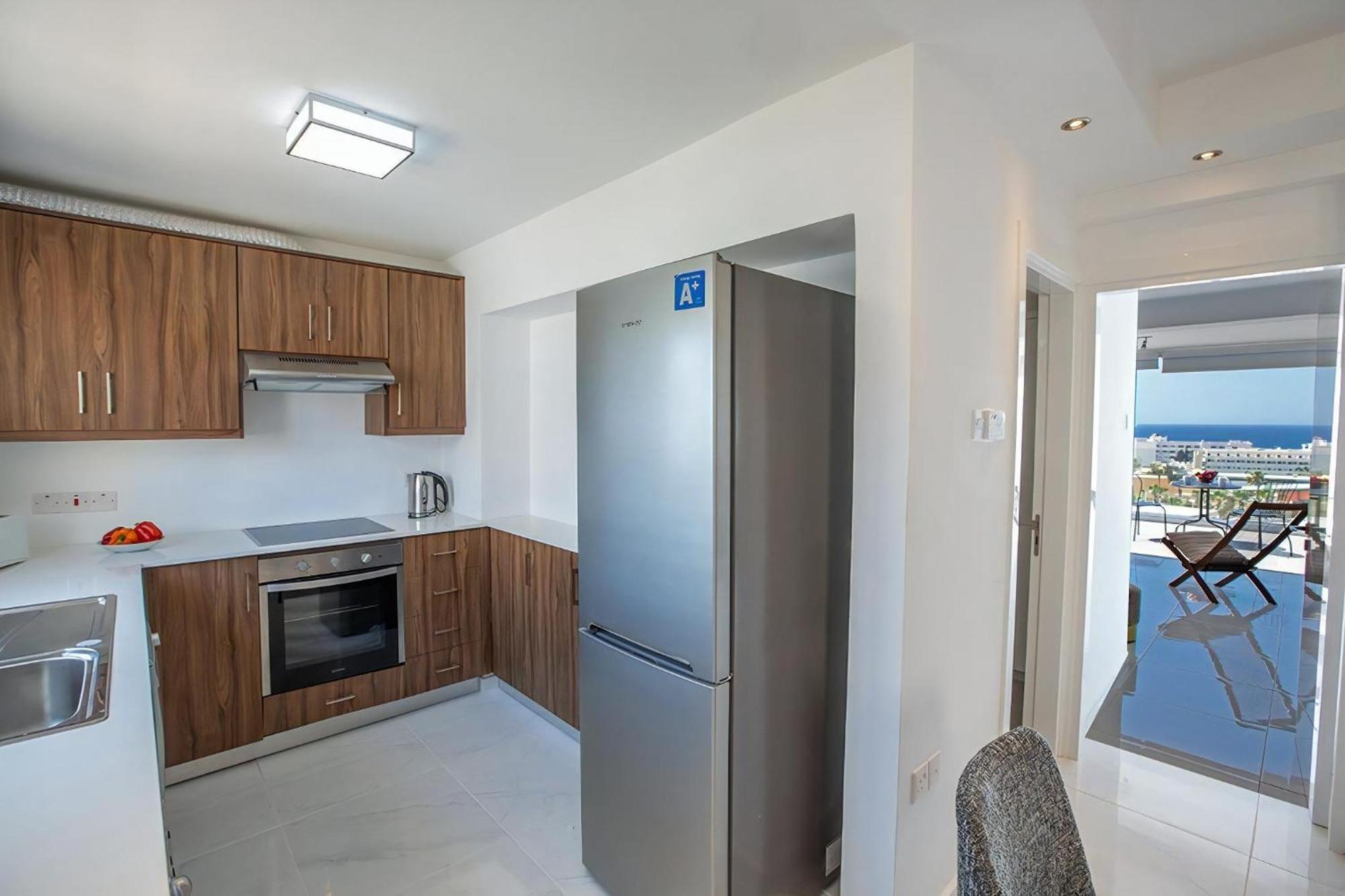 Apt Misia Enas - Modern 2 Bedroom Apartment With Sea Views - Close To Ayia Napa Square Apartment