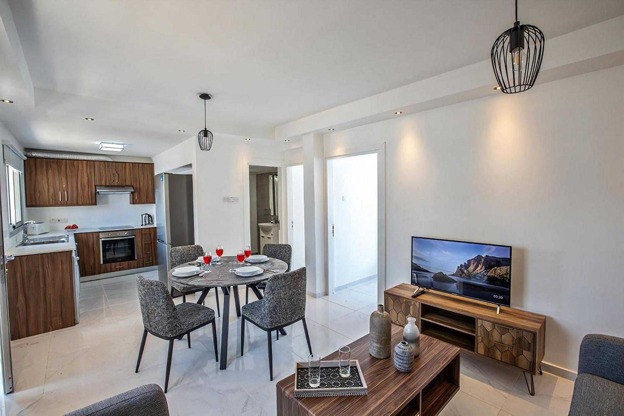 Apt Misia Enas - Modern 2 Bedroom Apartment With Sea Views - Close To Ayia Napa Square Apartment *