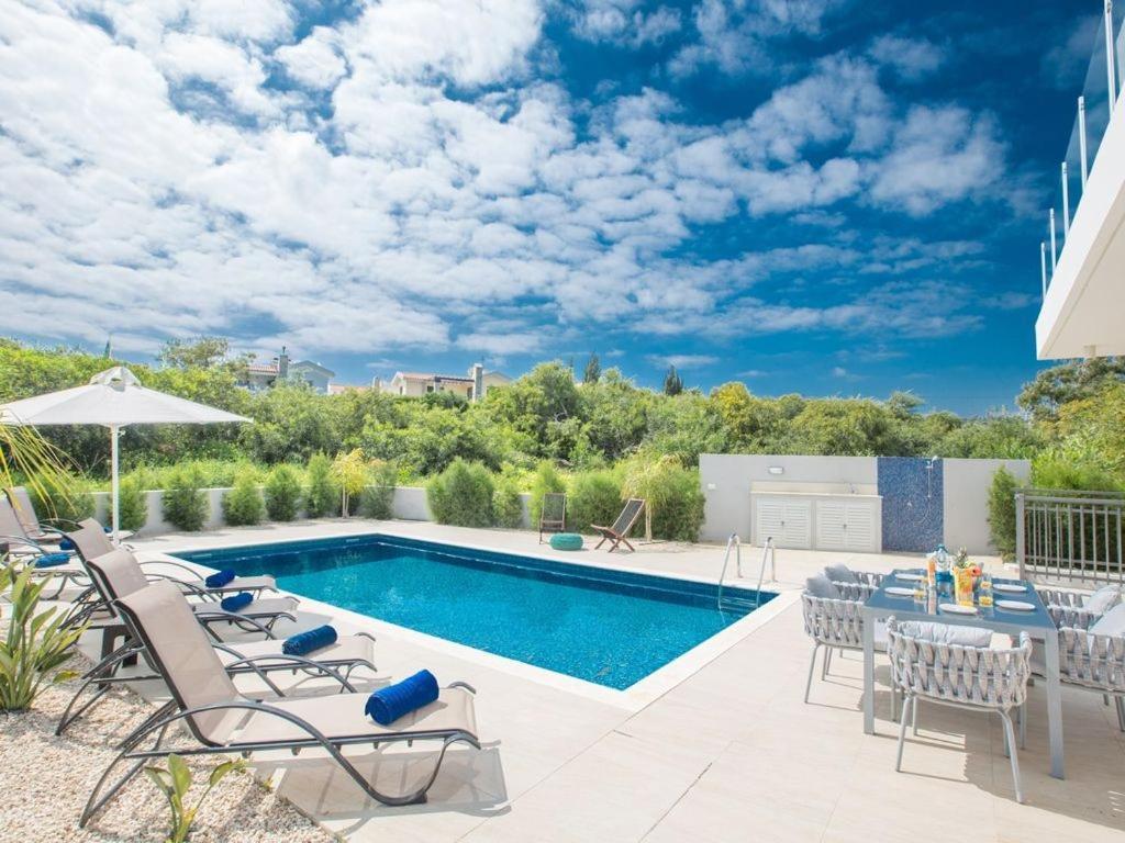 Villa Villa Davina Aq Po490B *