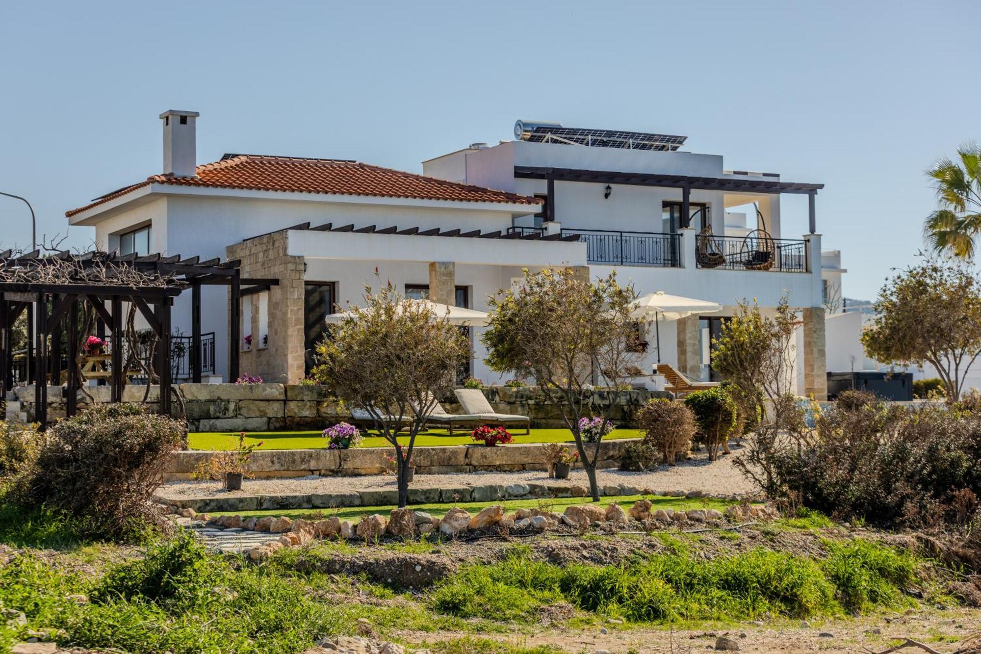Villa Kallisti & - A Luxury Seaside Retreat