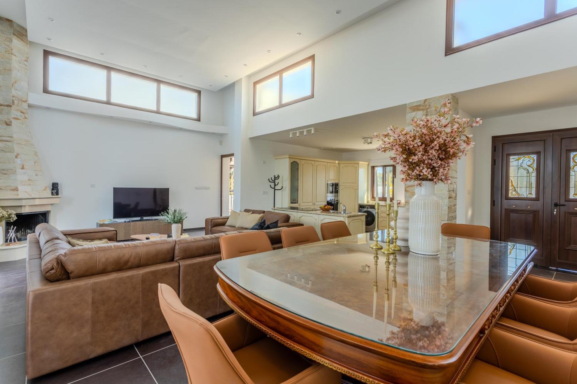 Kallisti & - A Luxury Seaside Retreat Villa Lachi