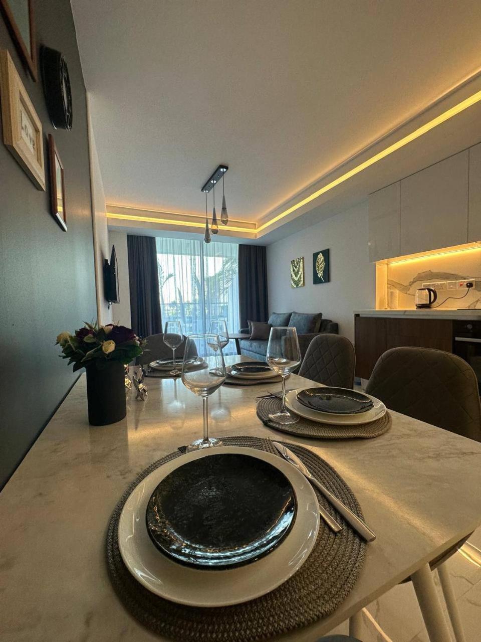 Big Lux 1bdr Grand Sapphire