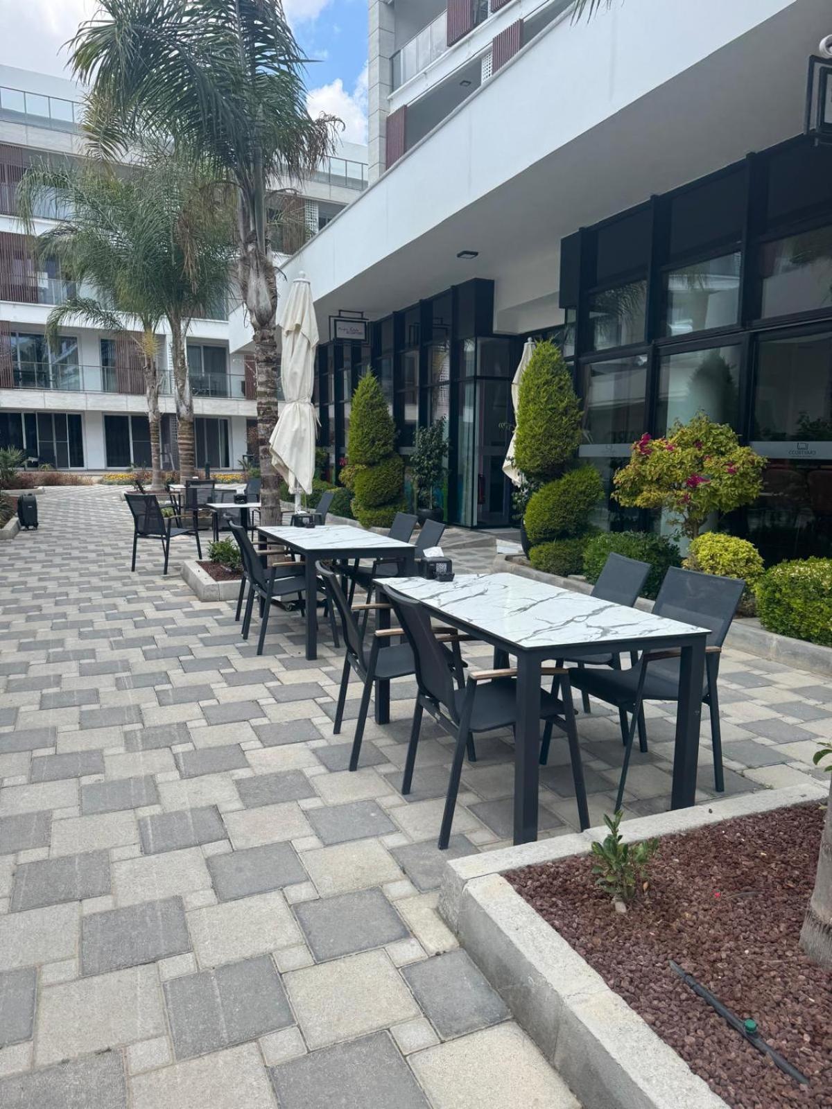 Courtyard Long