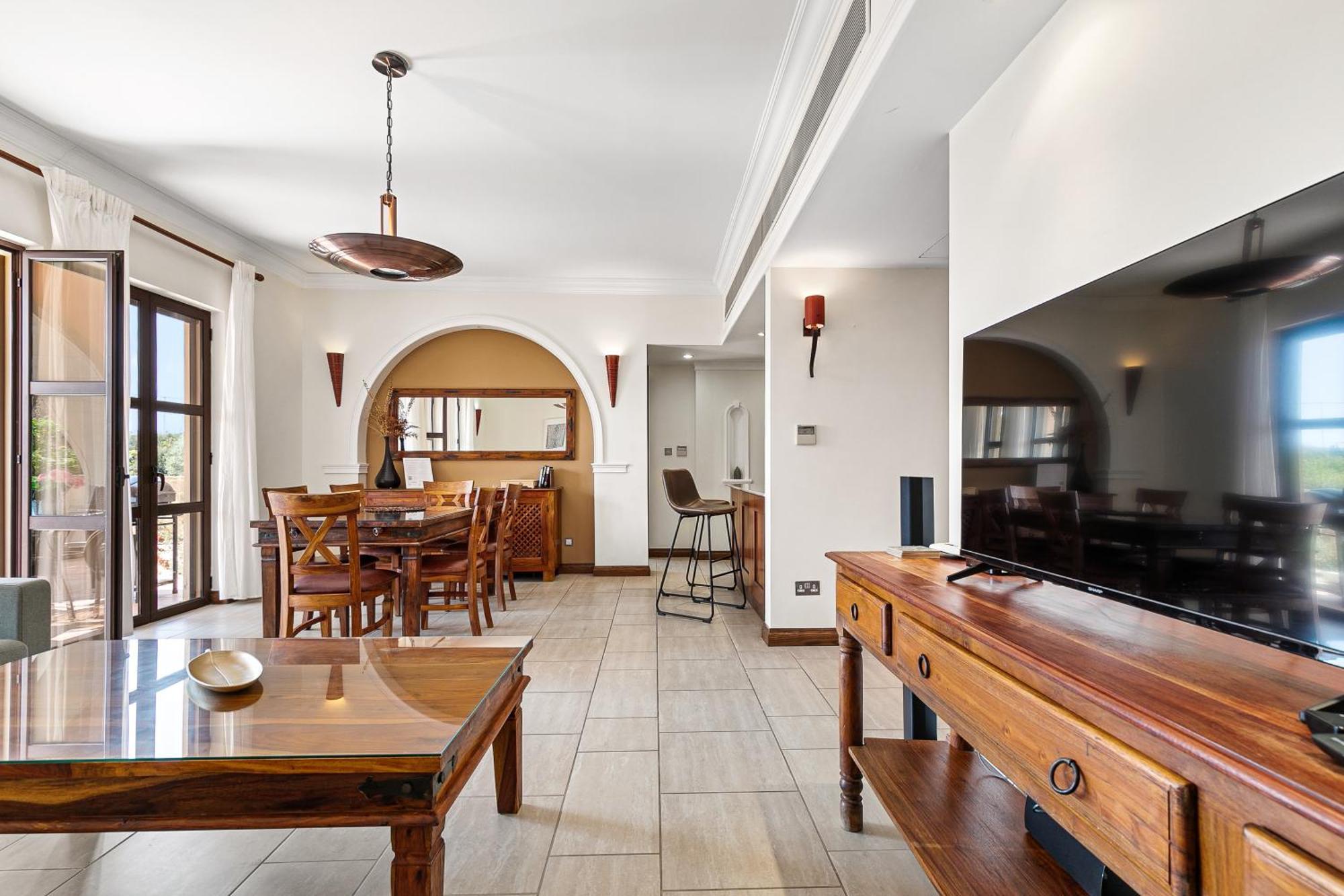 2 Bedroom Artemis With Two Communal Pools, Aphrodite Hills Apartment Kouklia