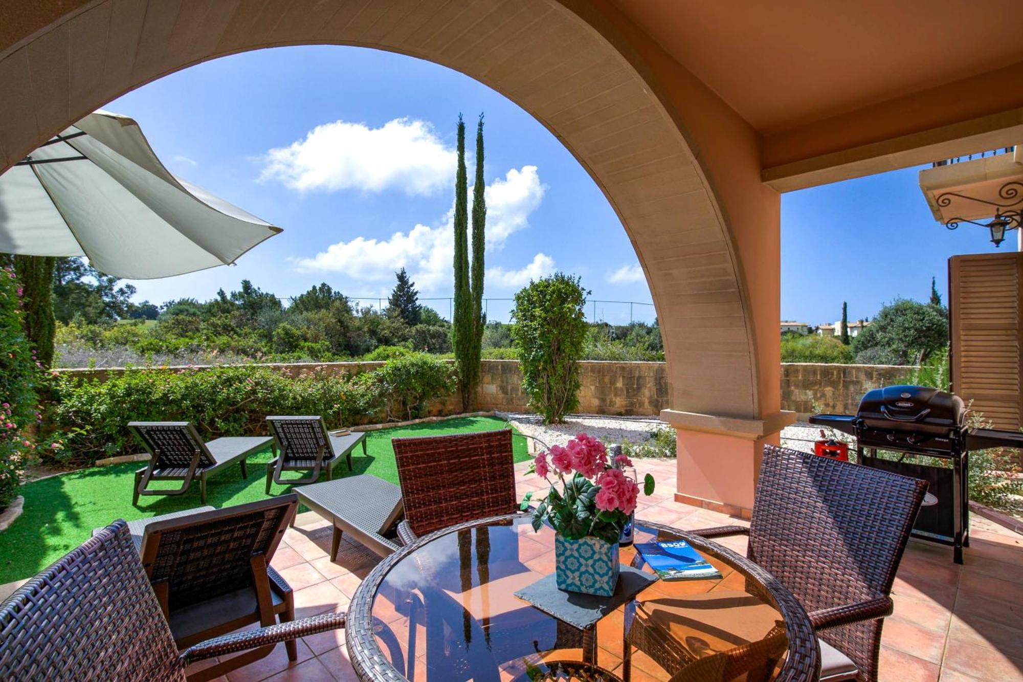 2 Bedroom Artemis With Two Communal Pools, Aphrodite Hills * Kouklia