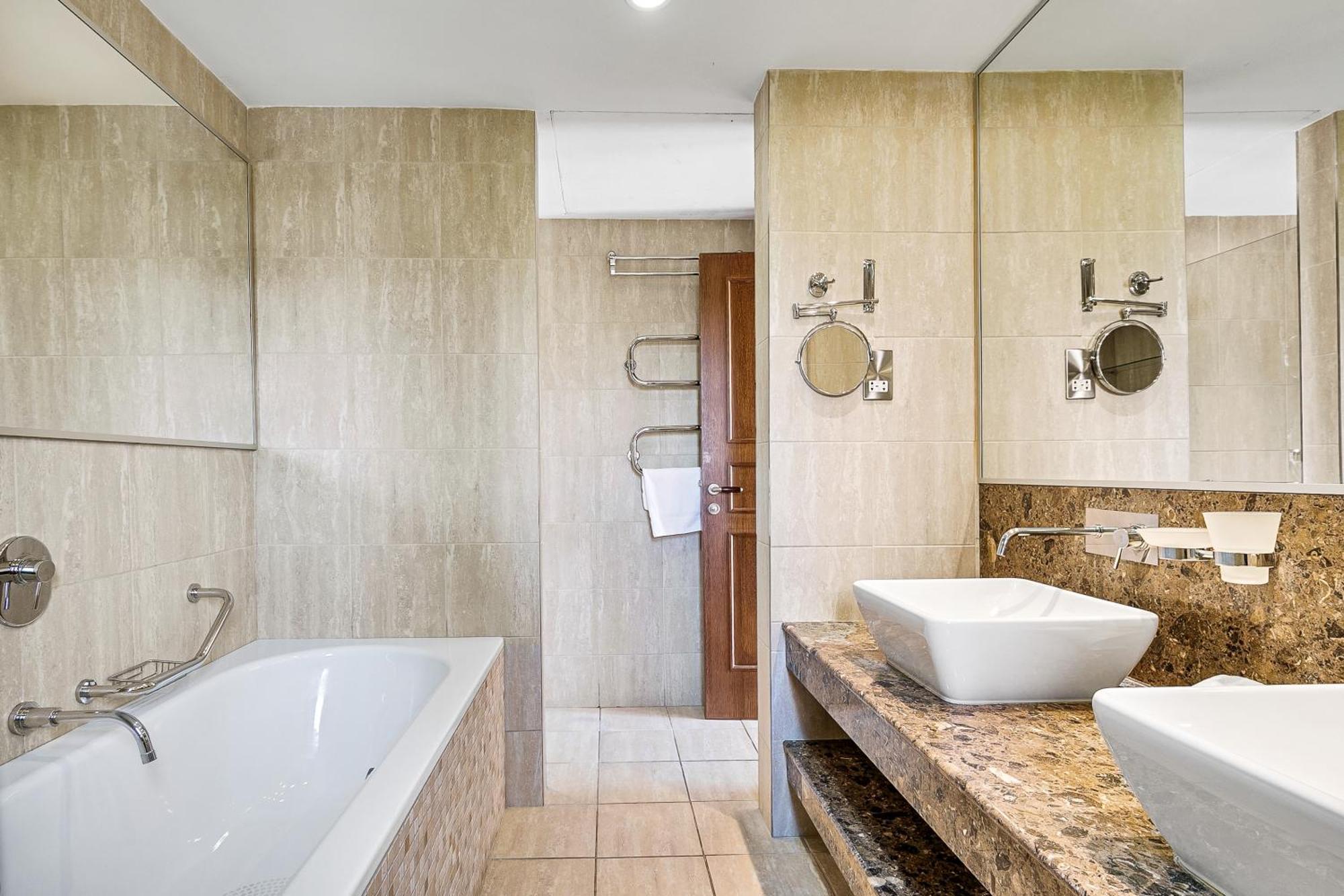 2 Bedroom Artemis With Two Communal Pools, Aphrodite Hills Apartment *